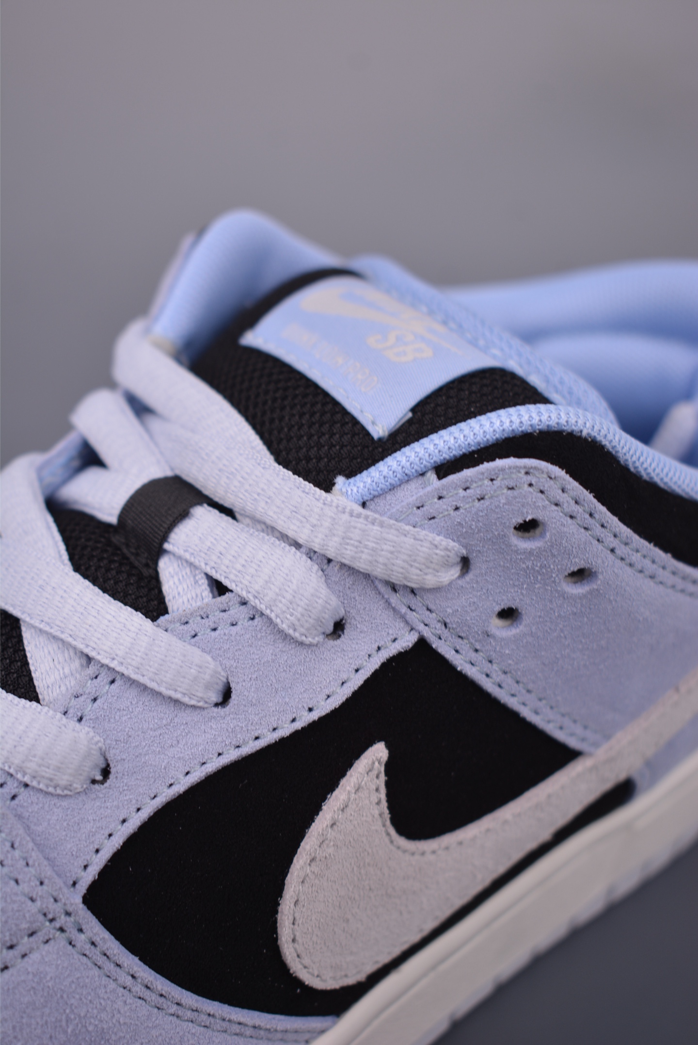 Nike SB Dunk Low Premium Leather Black White Blue Skateboarding Shoes 8 i1756903312254 8932 0 6
