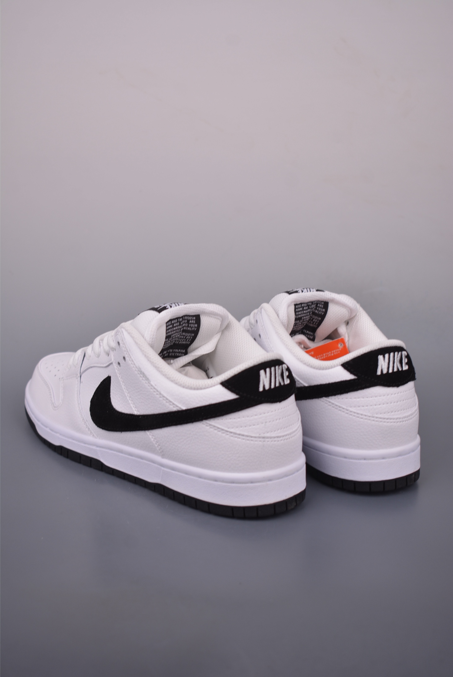 Nike SB Dunk Low White Black Skateboarding Shoes HF3704-100 for Men and Women 2 i1756903388040 3066 0 1