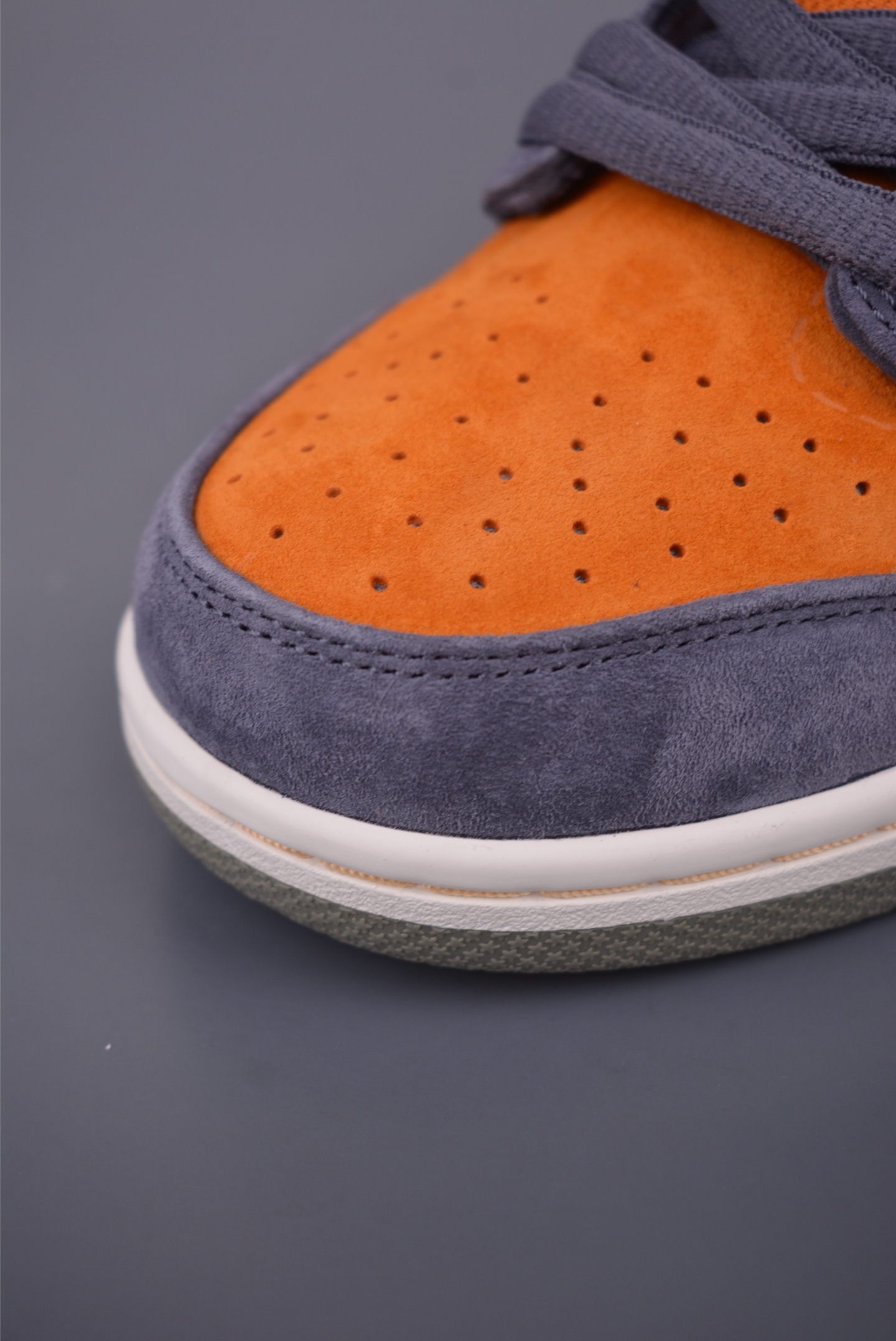 Nike SB Dunk Low Orange Grey Suede Sneakers HF3063-002 - Multiple Sizes 6 i1756903459601 1635 0 5
