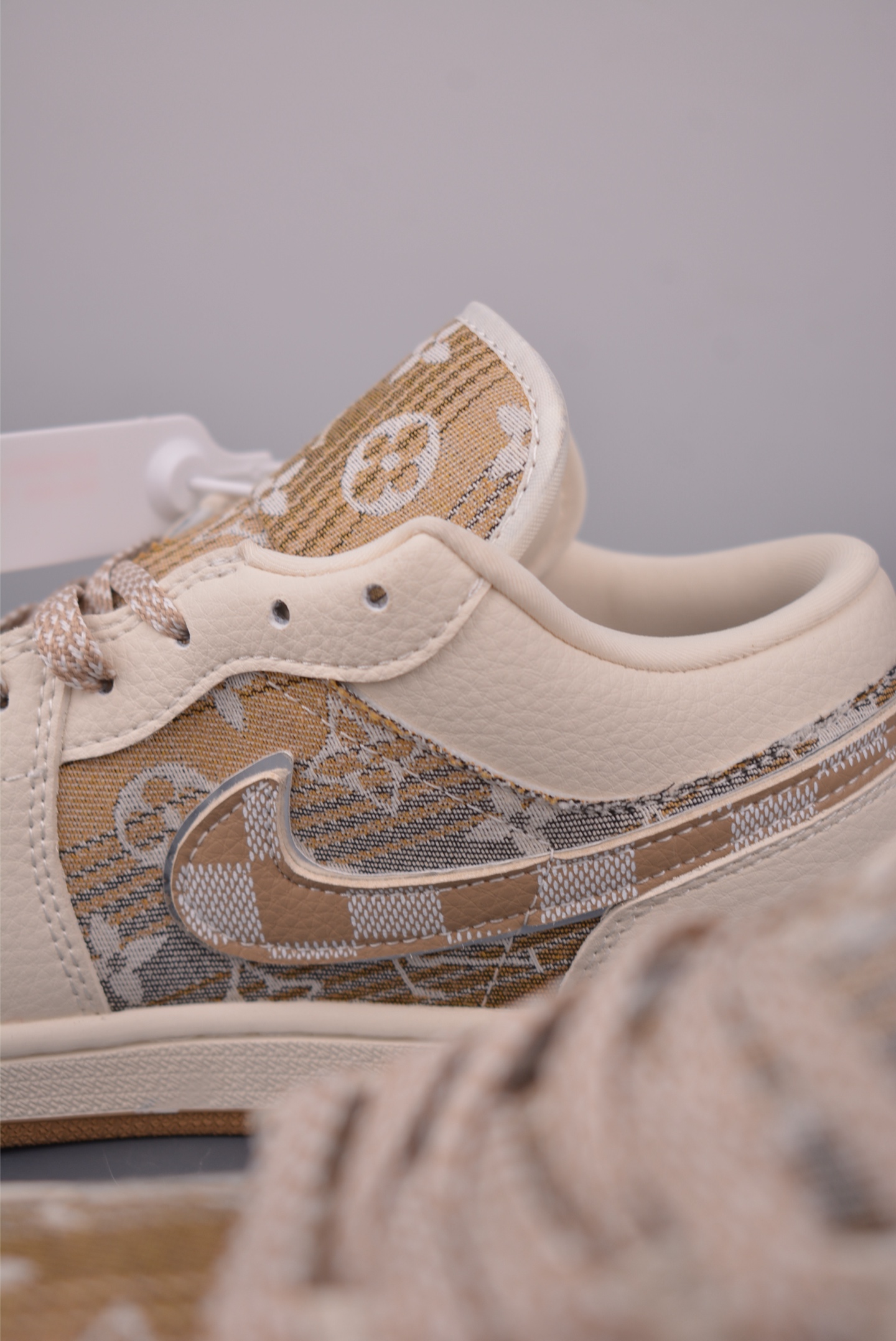 Air Jordan 1 x Louis Vuitton Custom Sneakers - Premium Quality, Stylish Design 9 i1756904178158 513 0 7