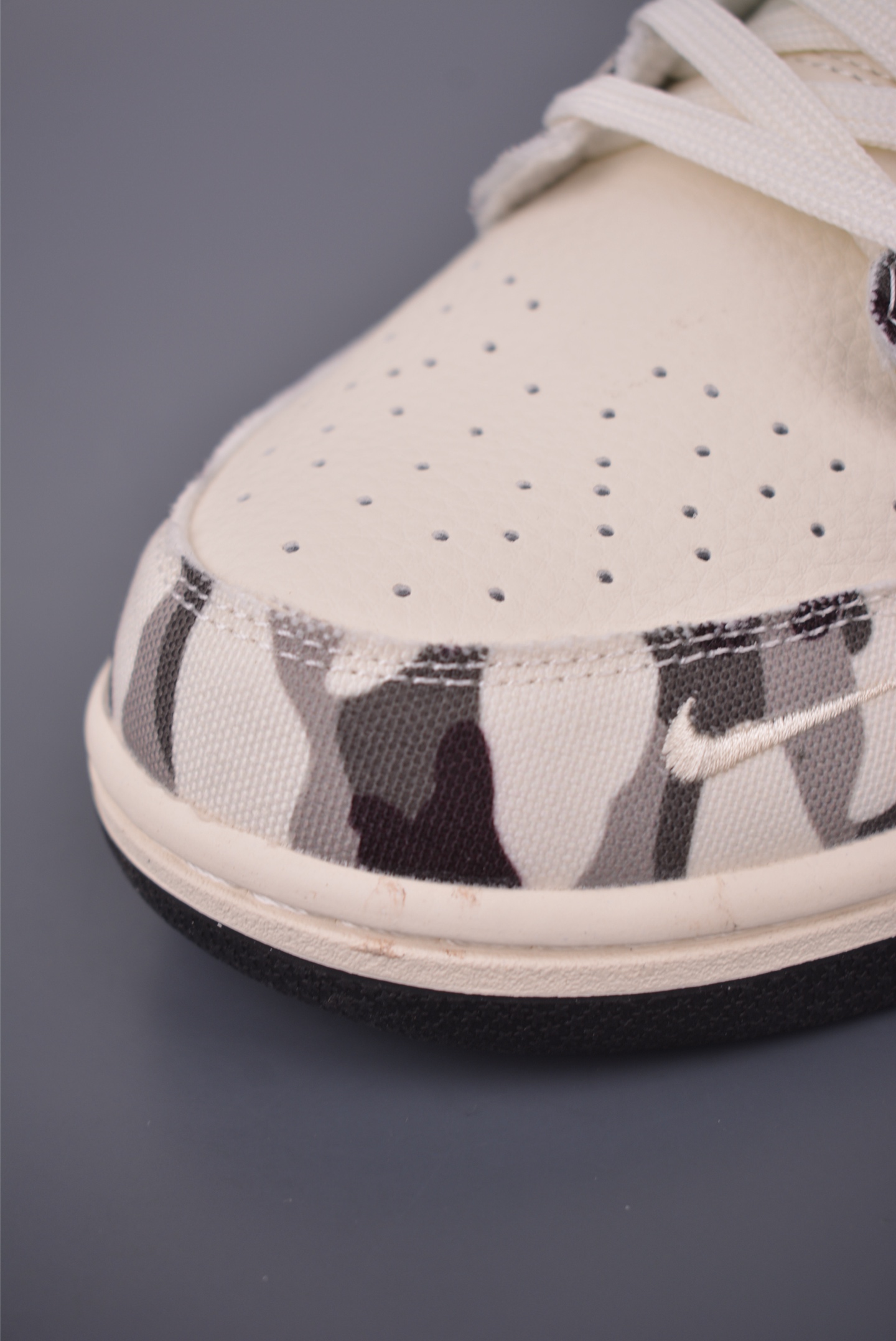 Nike SB Dunk Low Camouflage Grey - Premium Quality, Comfortable and Stylish 6 i1756904301833 8237 0 5