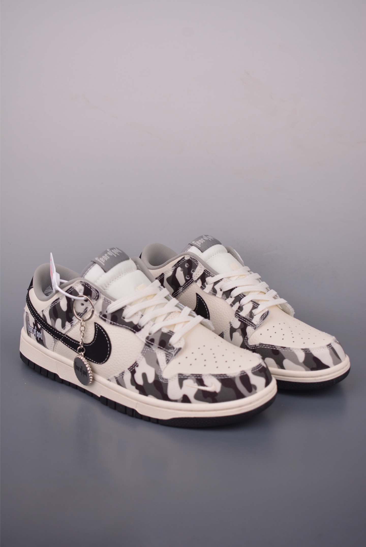 Nike SB Dunk Low Camouflage Grey - Premium Quality, Comfortable and Stylish 1 i1756904301873 5027 0 0