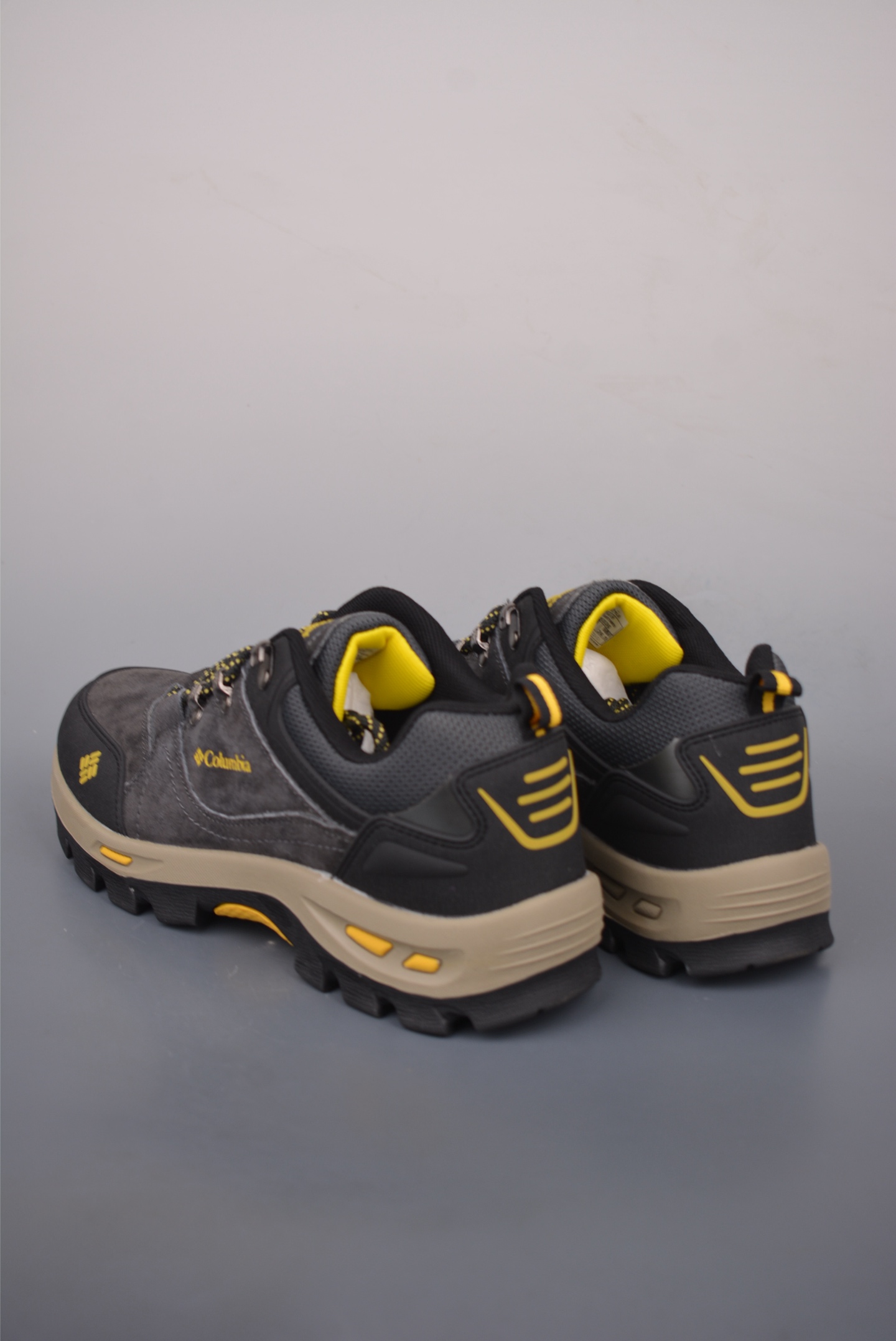 Columbia Men's Newton Ridge Plus II Suede Hiking Shoes - Comfortable & Durable 3 i1756944813533 1325 0 1