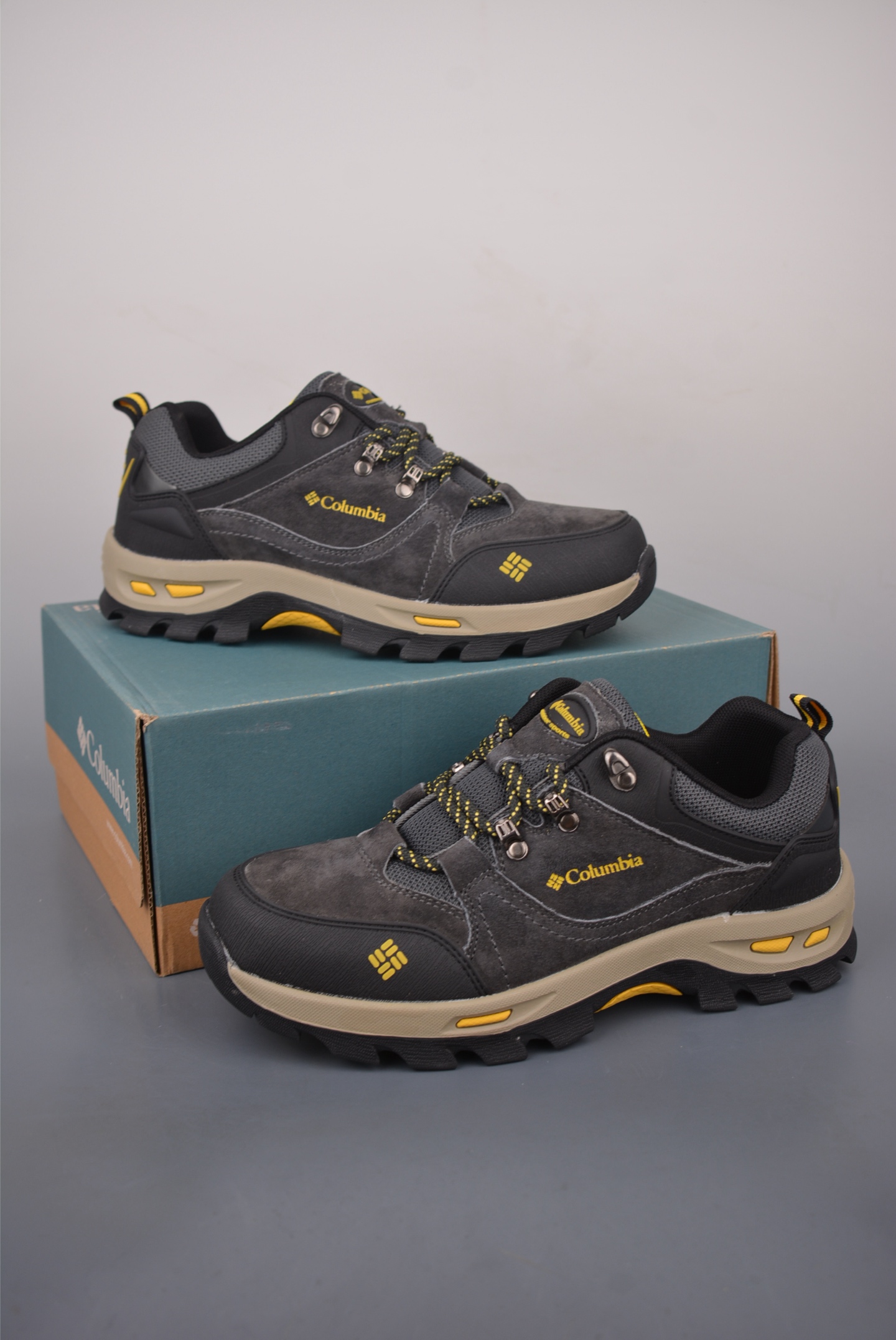 Columbia Men's Newton Ridge Plus II Suede Hiking Shoes - Comfortable & Durable 6 i1756944815294 4918 0 4