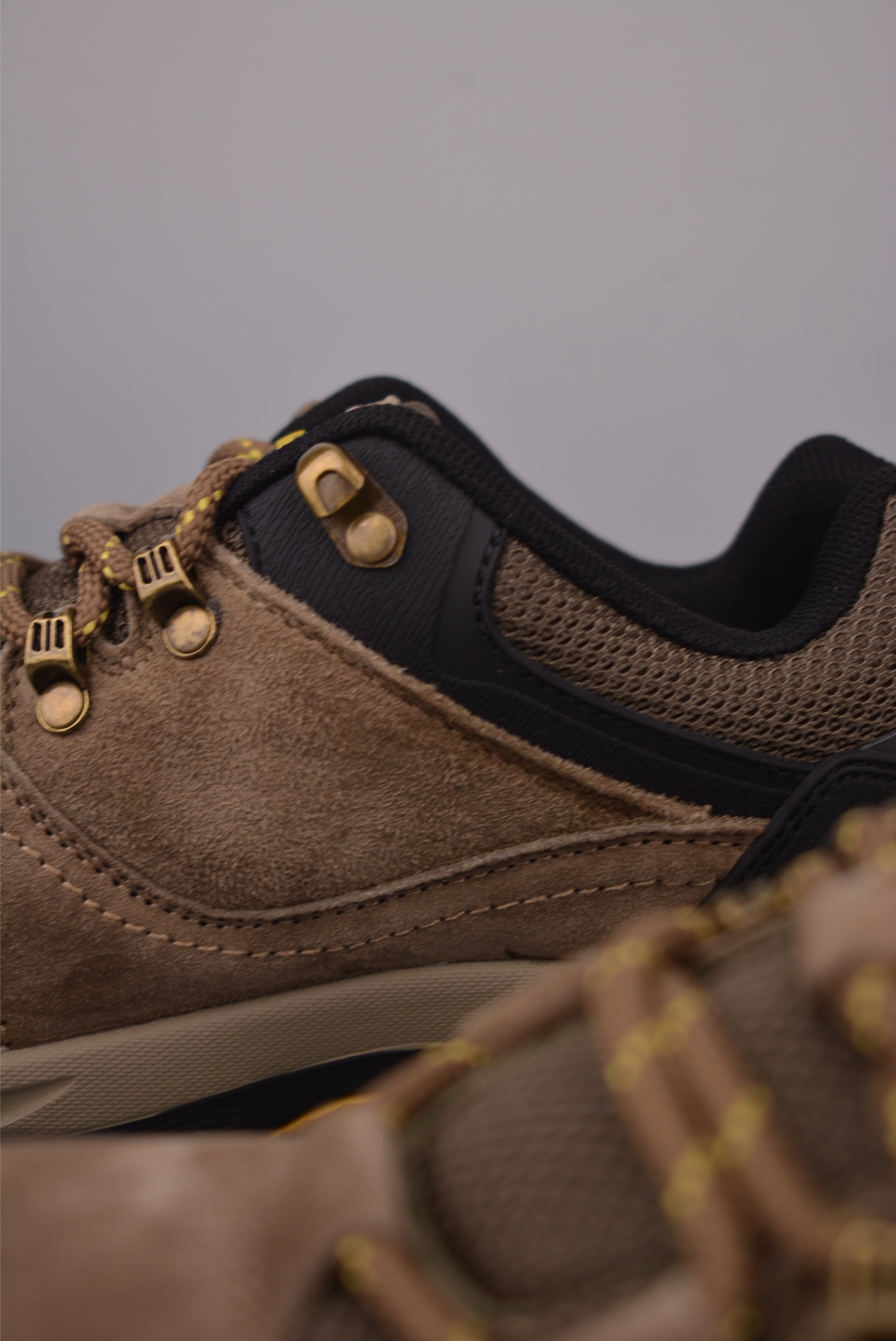 Columbia Men's Newton Ridge Plus II Suede Waterproof Hiking Shoe 9 i1756944841588 4054 0 7