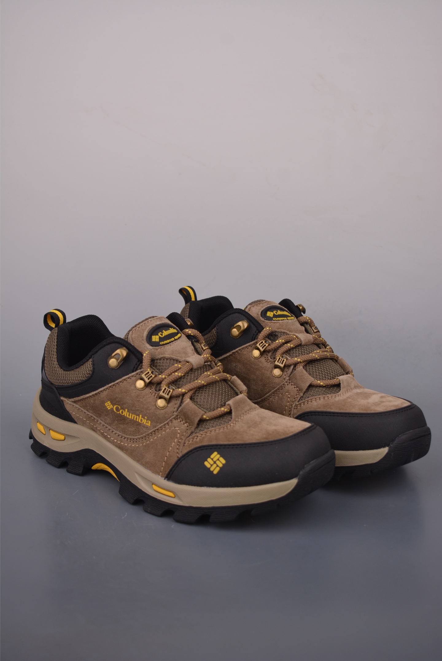 Columbia Men's Newton Ridge Plus II Suede Waterproof Hiking Shoe 2 i1756944841624 3561 0 0