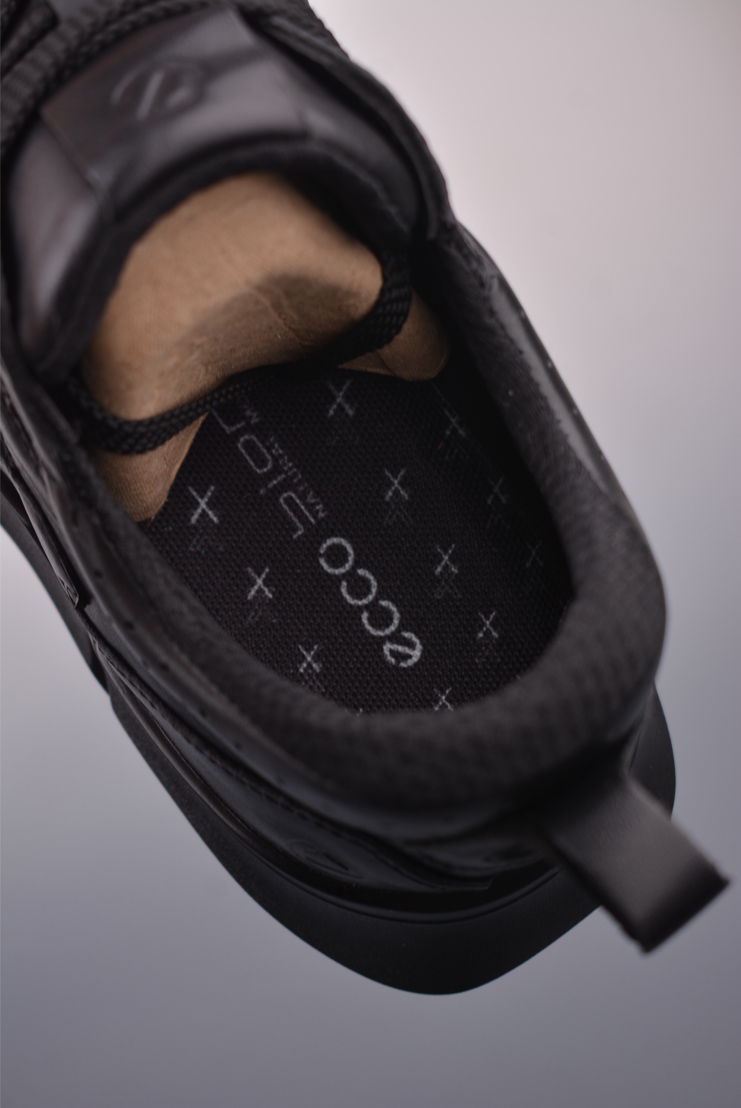 ECCO Men's BIOM All-Leather Lightweight Athletic Sneakers - Black 10 i1756944945246 8671 0 8