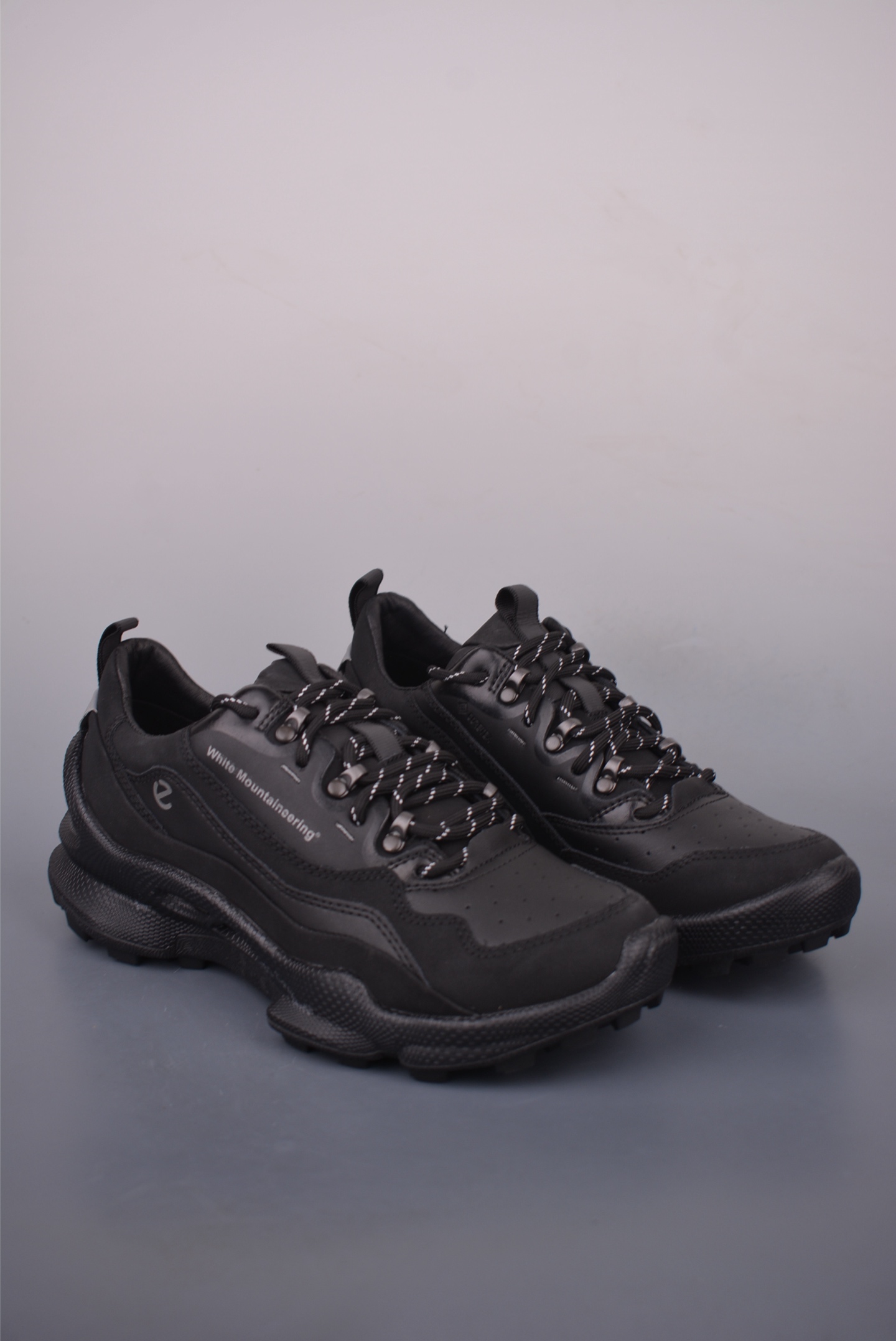 White Mountaineering Leather Running Shoes Lightweight Breathable 2 i1756945026806 8014 0 0