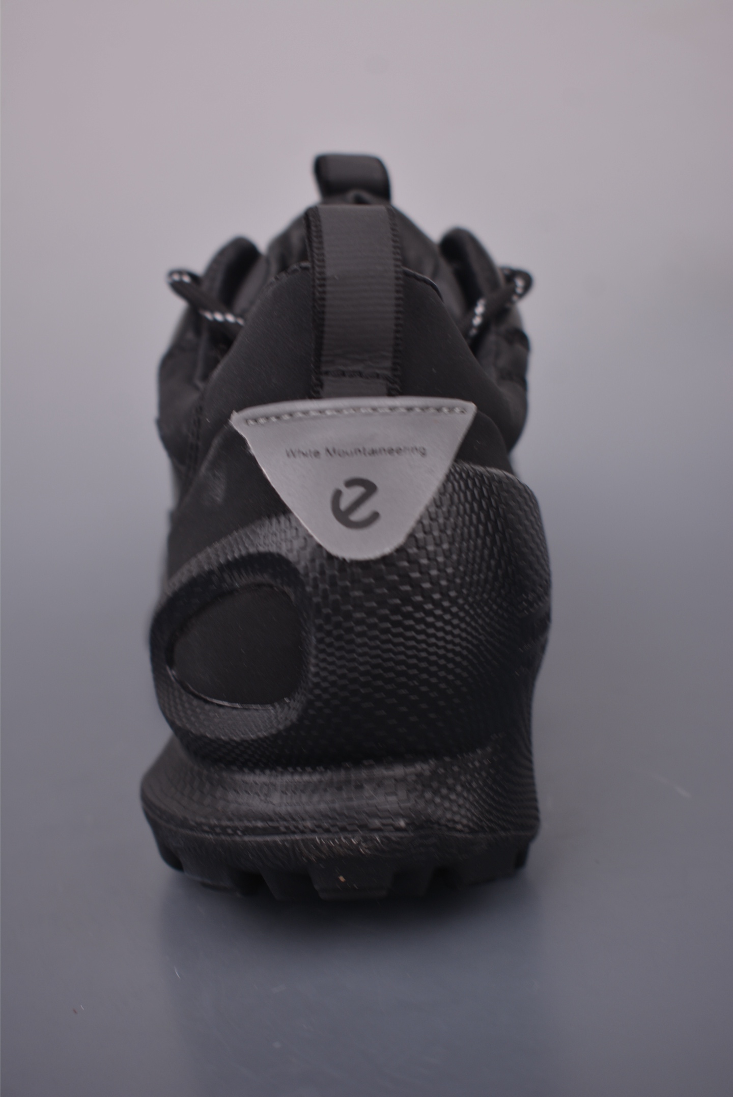 White Mountaineering Leather Running Shoes Lightweight Breathable 5 i1756945028829 8264 0 3