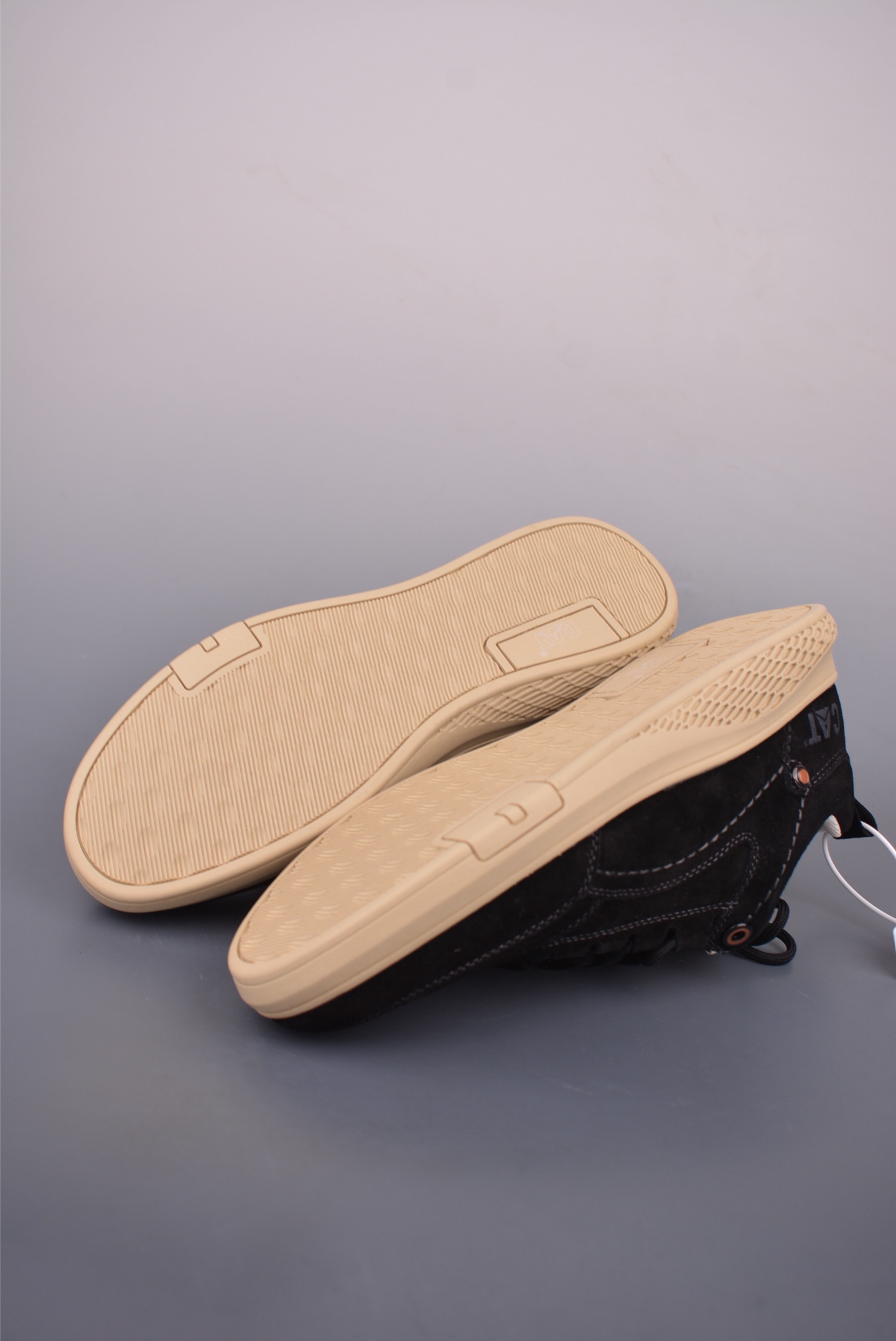 CAT Men's Casual Fashion Low-Top Sneakers, Suede Leather, Comfortable and Stylish 3 i1756945120503 4273 0 2