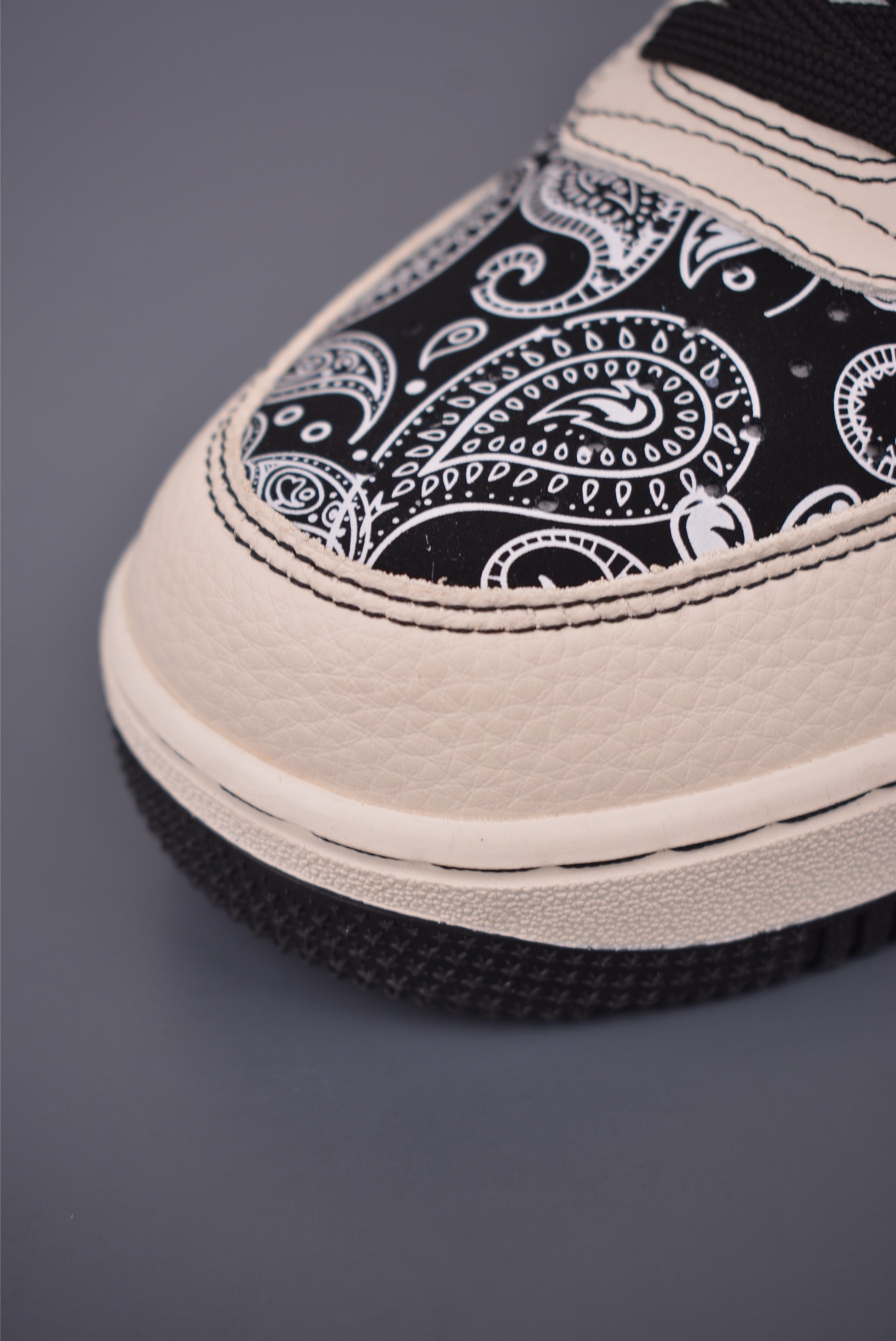 Nike Air Force 1 Low 'Paisley' Sneakers Classic, Comfortable, and Stylish 6 i1756945883288 537 0 5