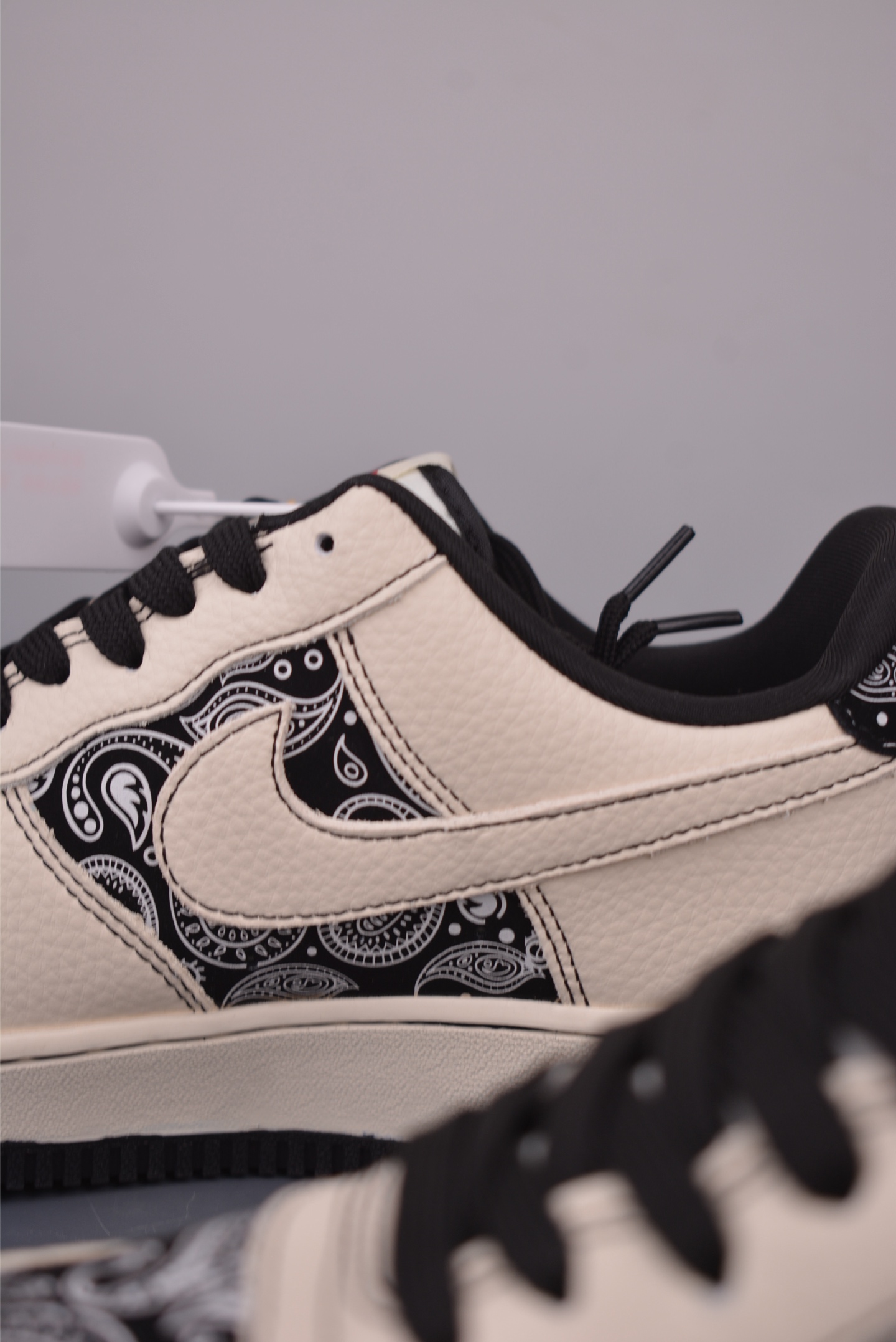 Nike Air Force 1 Low 'Paisley' Sneakers Classic, Comfortable, and Stylish 8 i1756945884954 1666 0 7