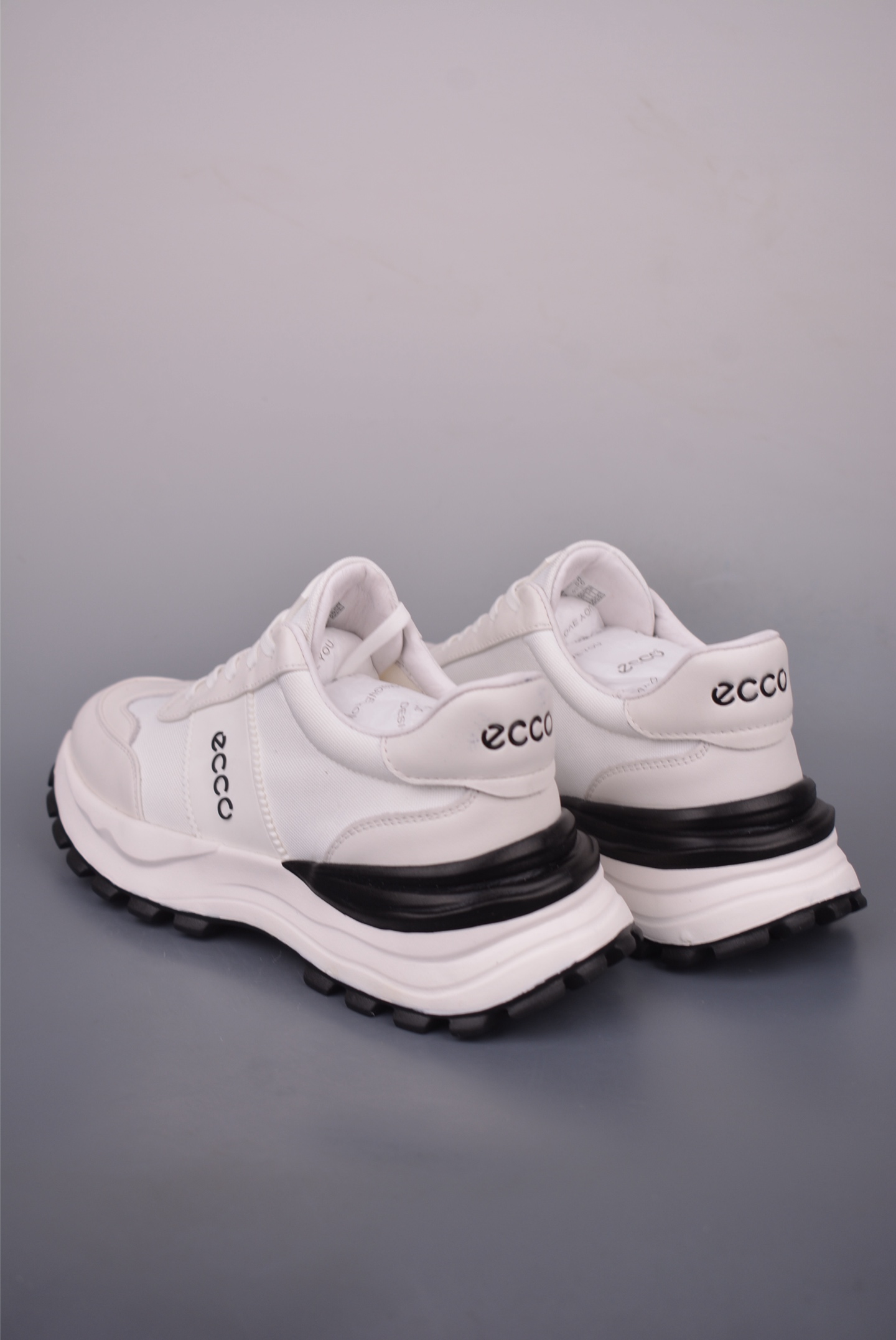 Ecco Men's Leather Sneakers Versatile Fashion Casual Retro Running Shoes 2 i1756946174120 9510 0 1