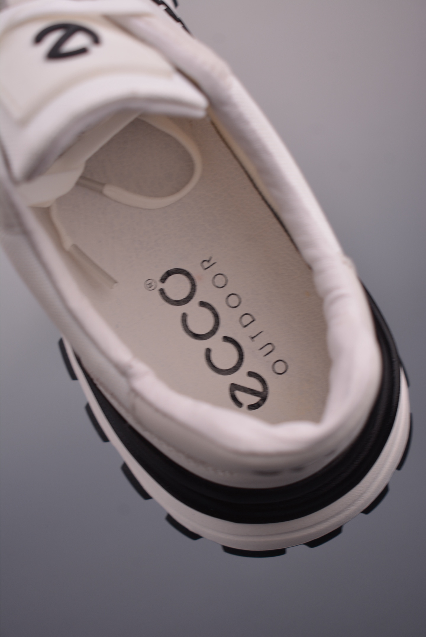 Ecco Men's Leather Sneakers Versatile Fashion Casual Retro Running Shoes 9 i1756946174132 2951 0 8