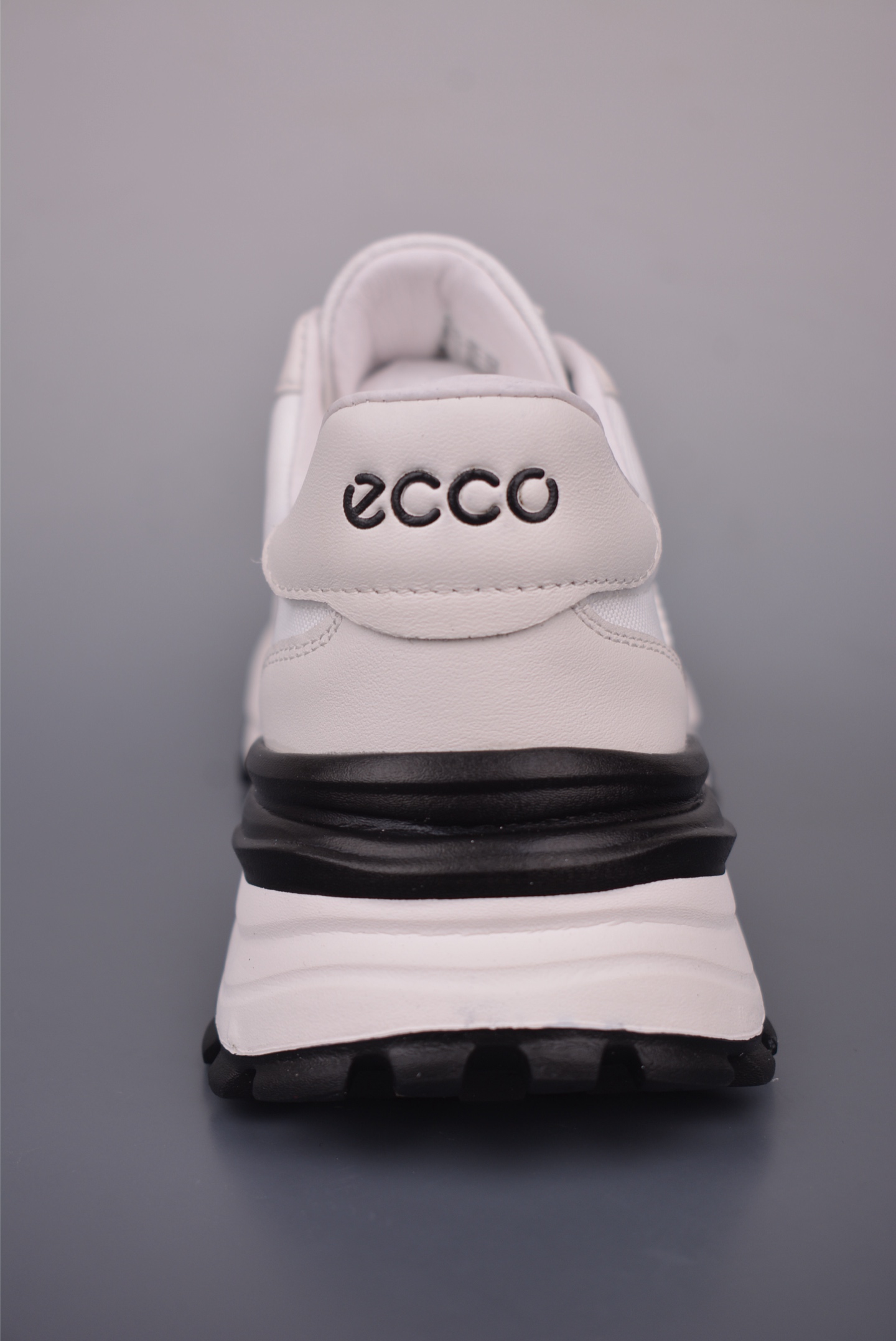 Ecco Men's Leather Sneakers Versatile Fashion Casual Retro Running Shoes 4 i1756946176120 6785 0 3