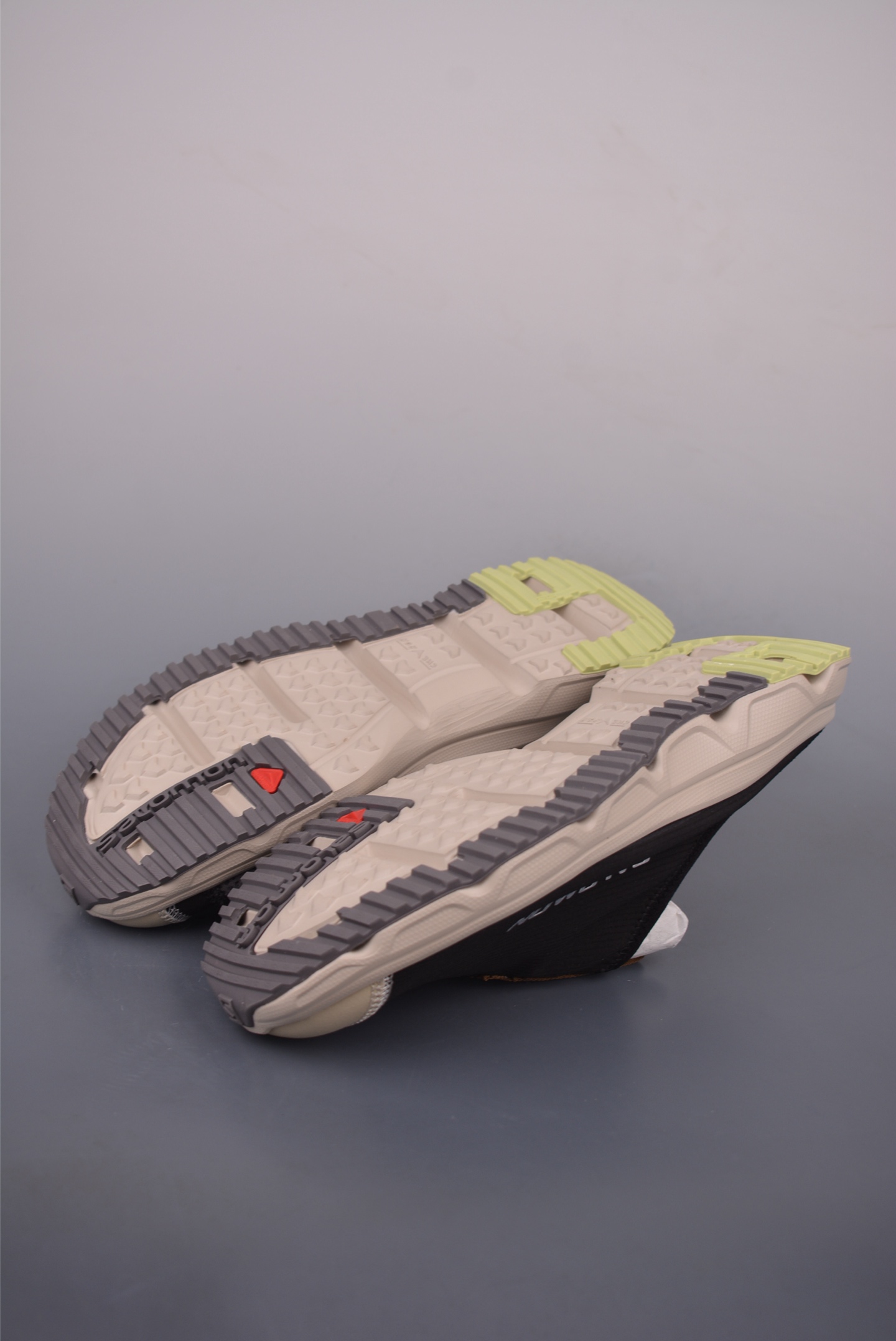 Salomon RX Slide 3.0: Lightweight, Breathable & Anti-Slip Clogs for Summer 4 i1756946345000 8742 0 2