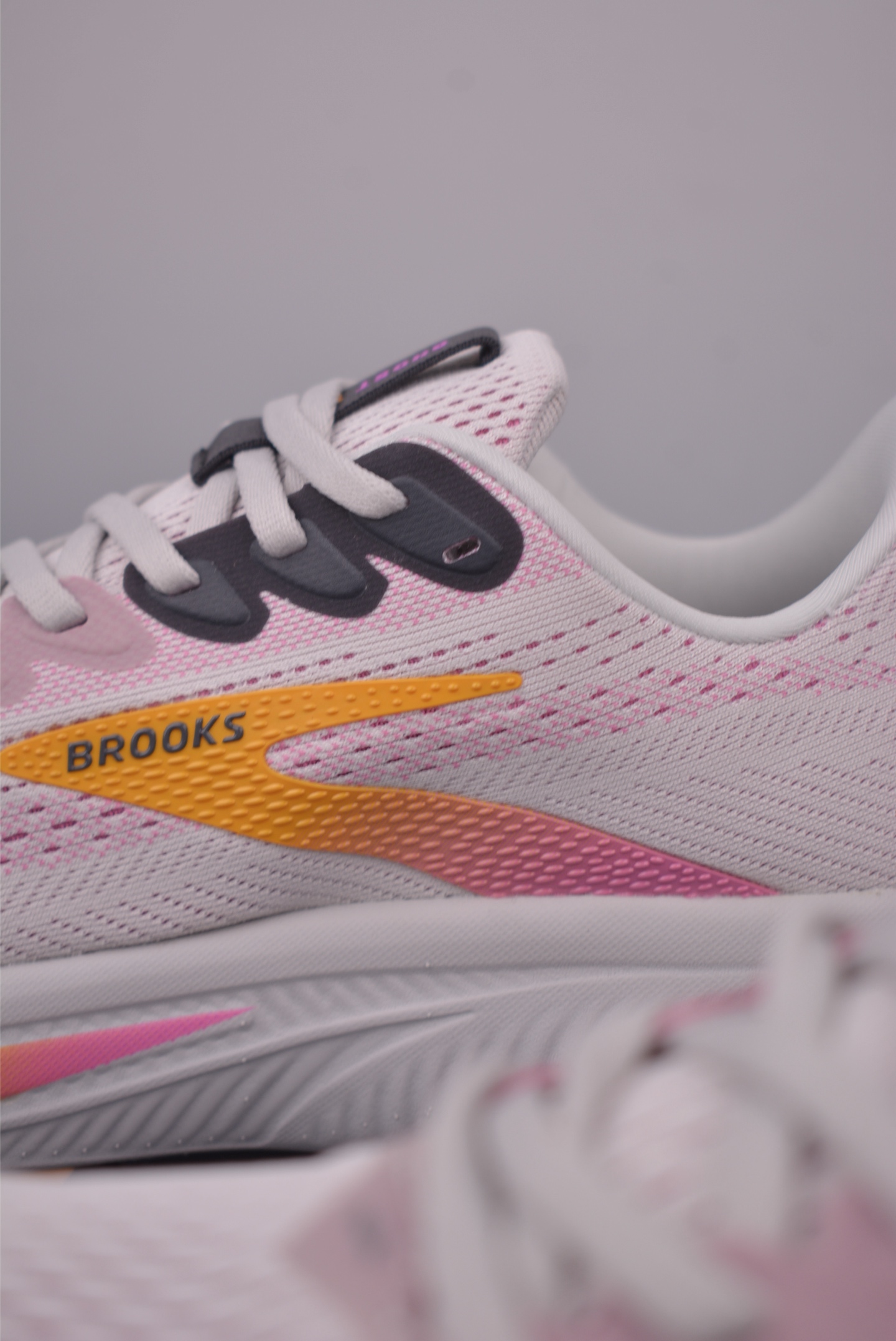 Brooks Ghost 17 Women's Running Shoes - Lightweight, Breathable & Cushioned 8 i1756946573843 3009 0 7