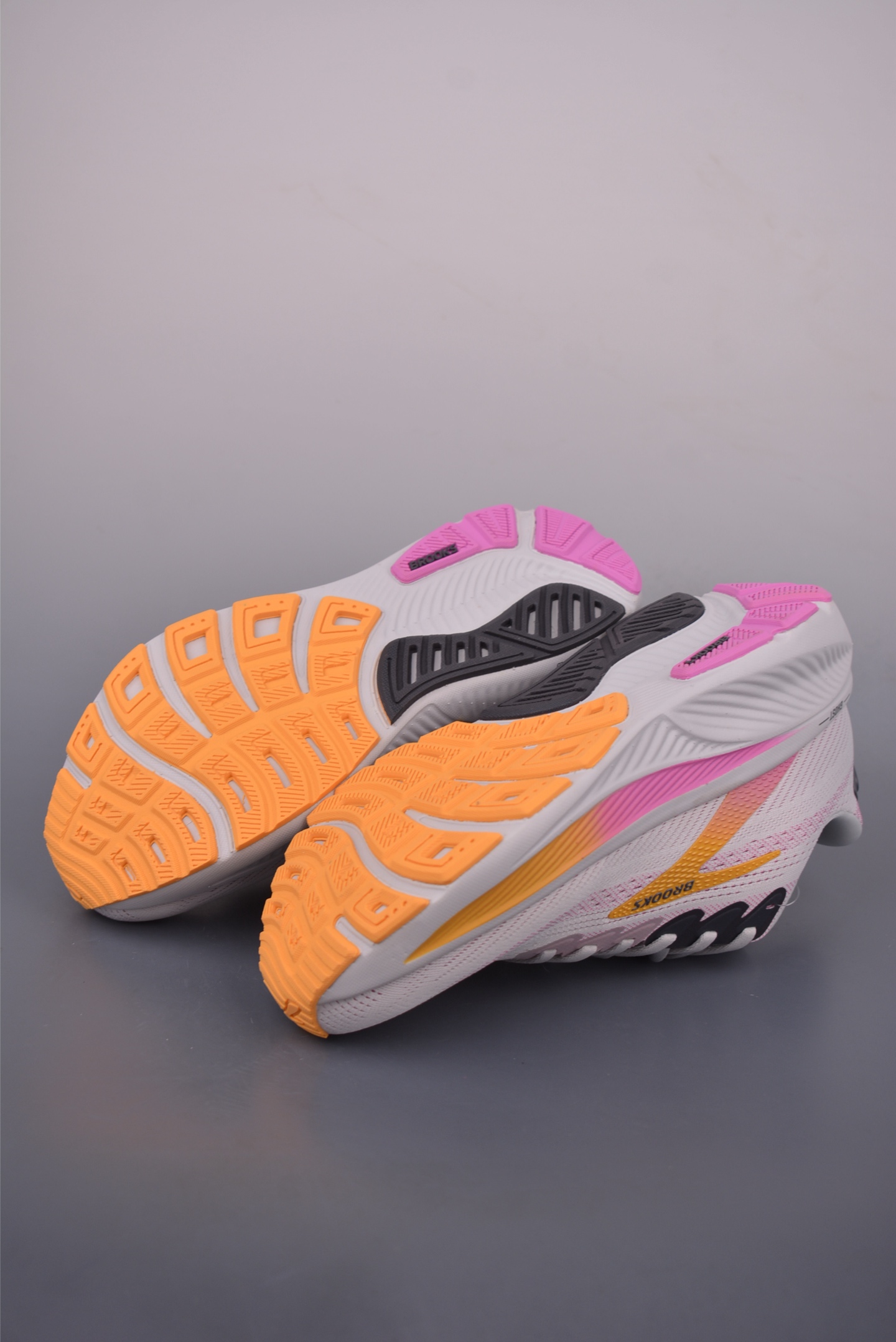 Brooks Ghost 17 Women's Running Shoes - Lightweight, Breathable & Cushioned 3 i1756946573847 1566 0 2