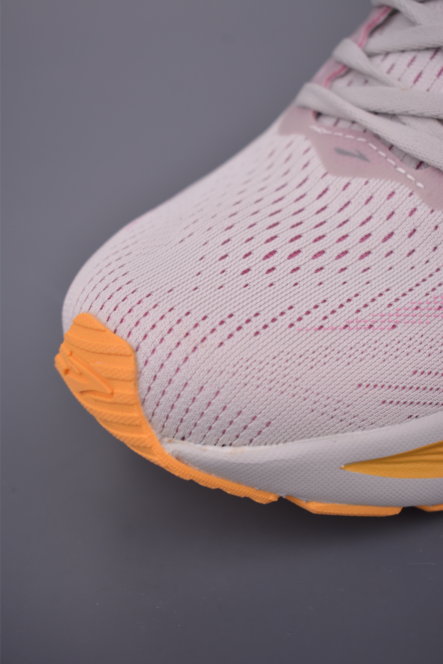 Brooks Ghost 17 Women's Running Shoes - Lightweight, Breathable & Cushioned 6 i1756946576130 8485 0 5