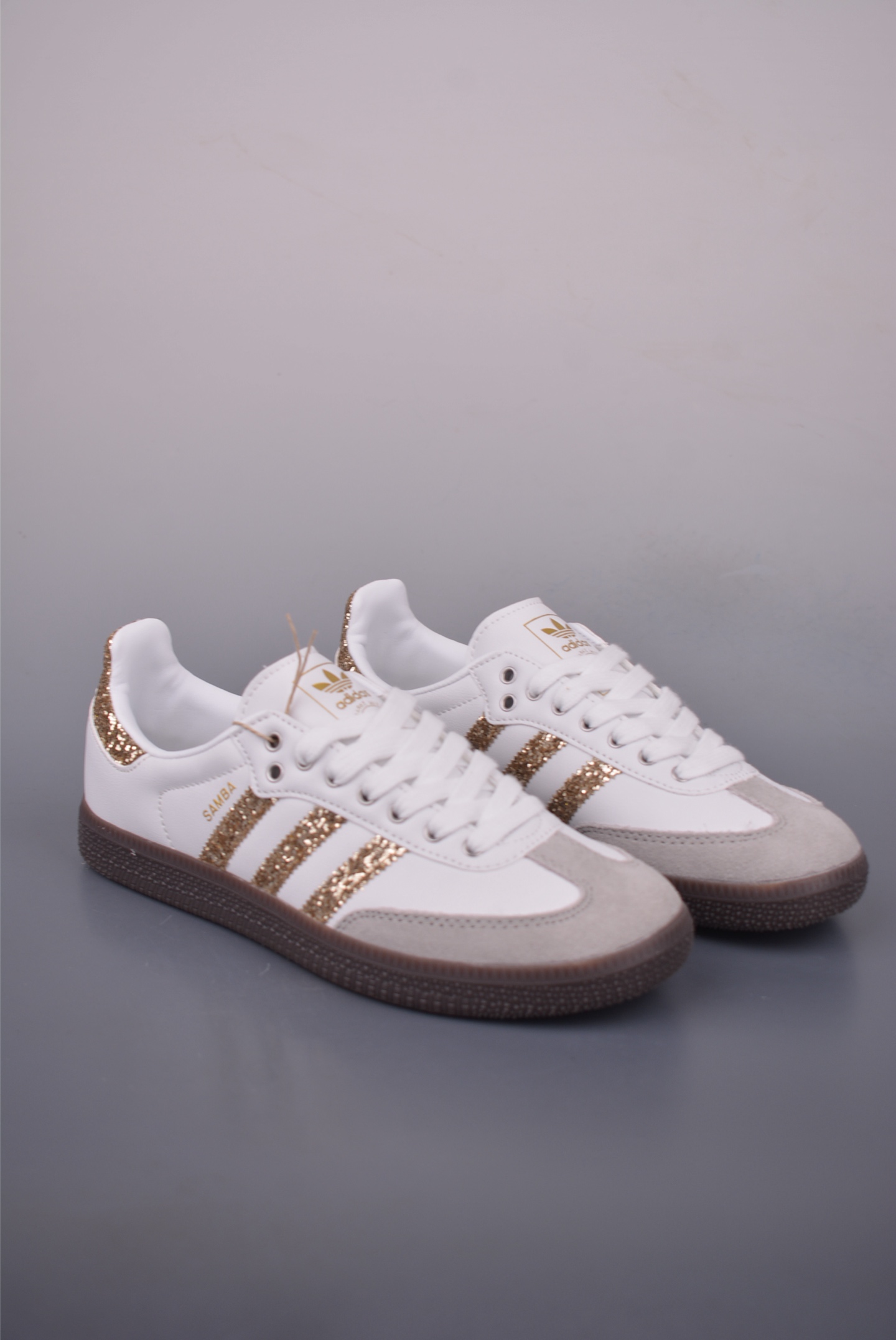 Adidas Samba OG Casual Sneakers With Glitter Stripes - White 1 i1756946615963 316 0 0