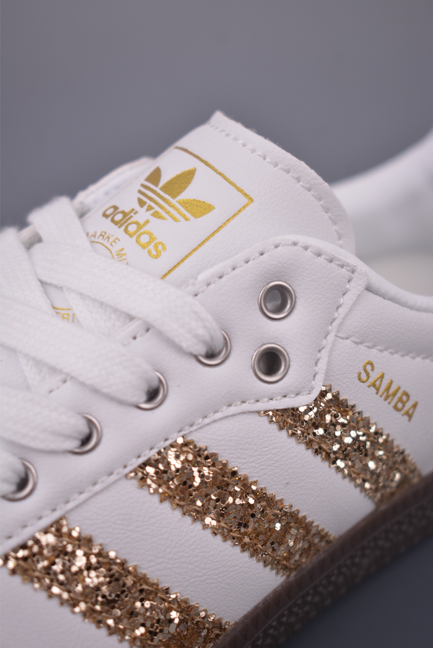 Adidas Samba OG Casual Sneakers With Glitter Stripes - White 7 i1756946615968 163 0 6