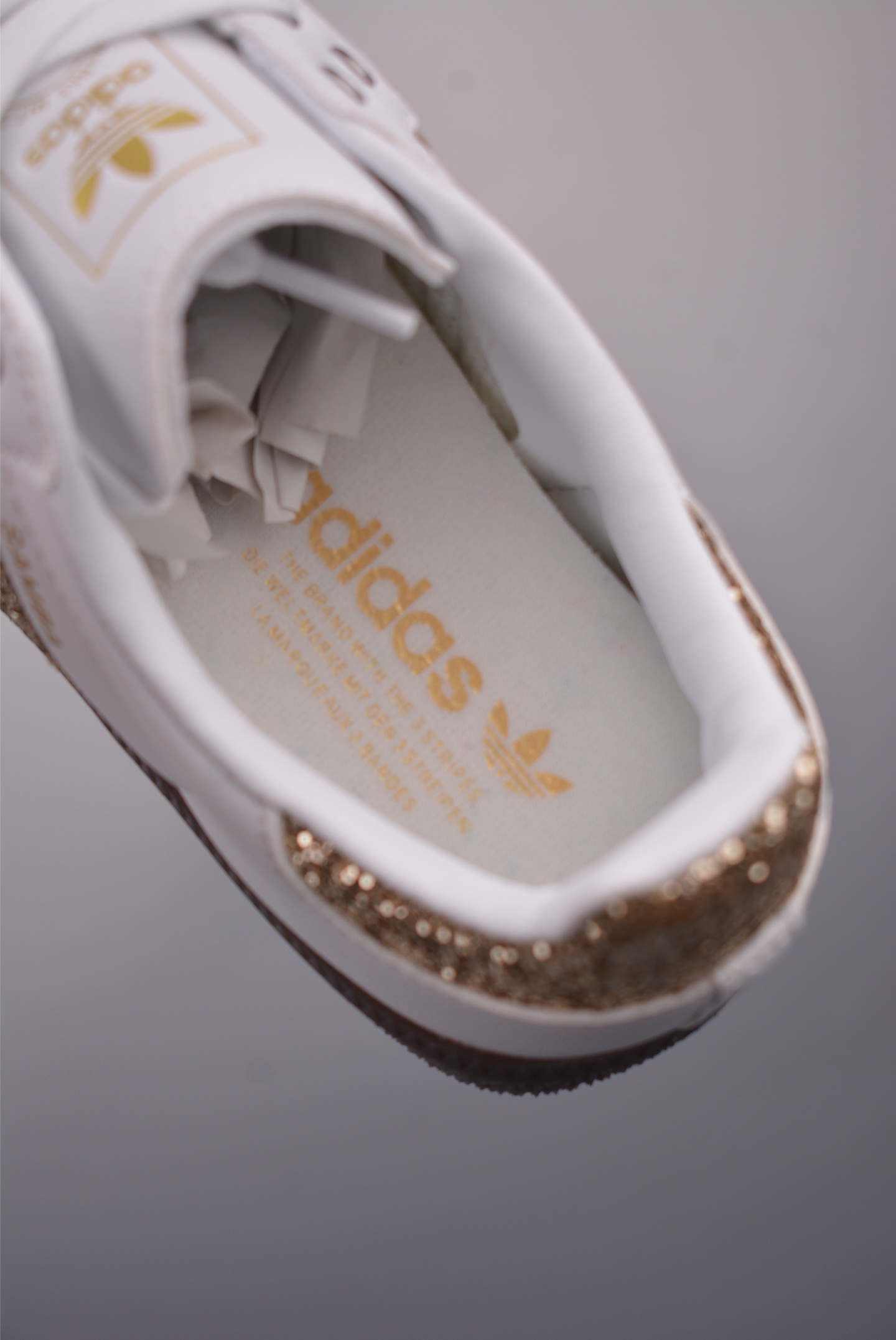 Adidas Samba OG Casual Sneakers With Glitter Stripes - White 9 i1756946617678 8987 0 8