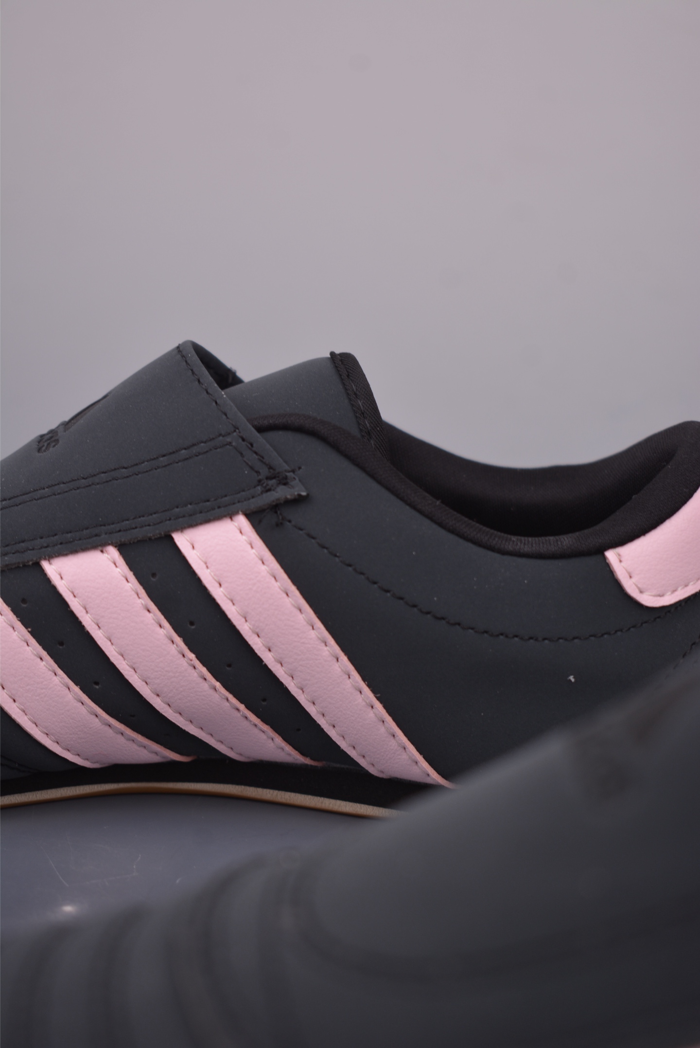 Adidas Originals Taekwondo Low Training Sneakers Retro Slip-On Shoes 8 i1756946659706 2968 0 7