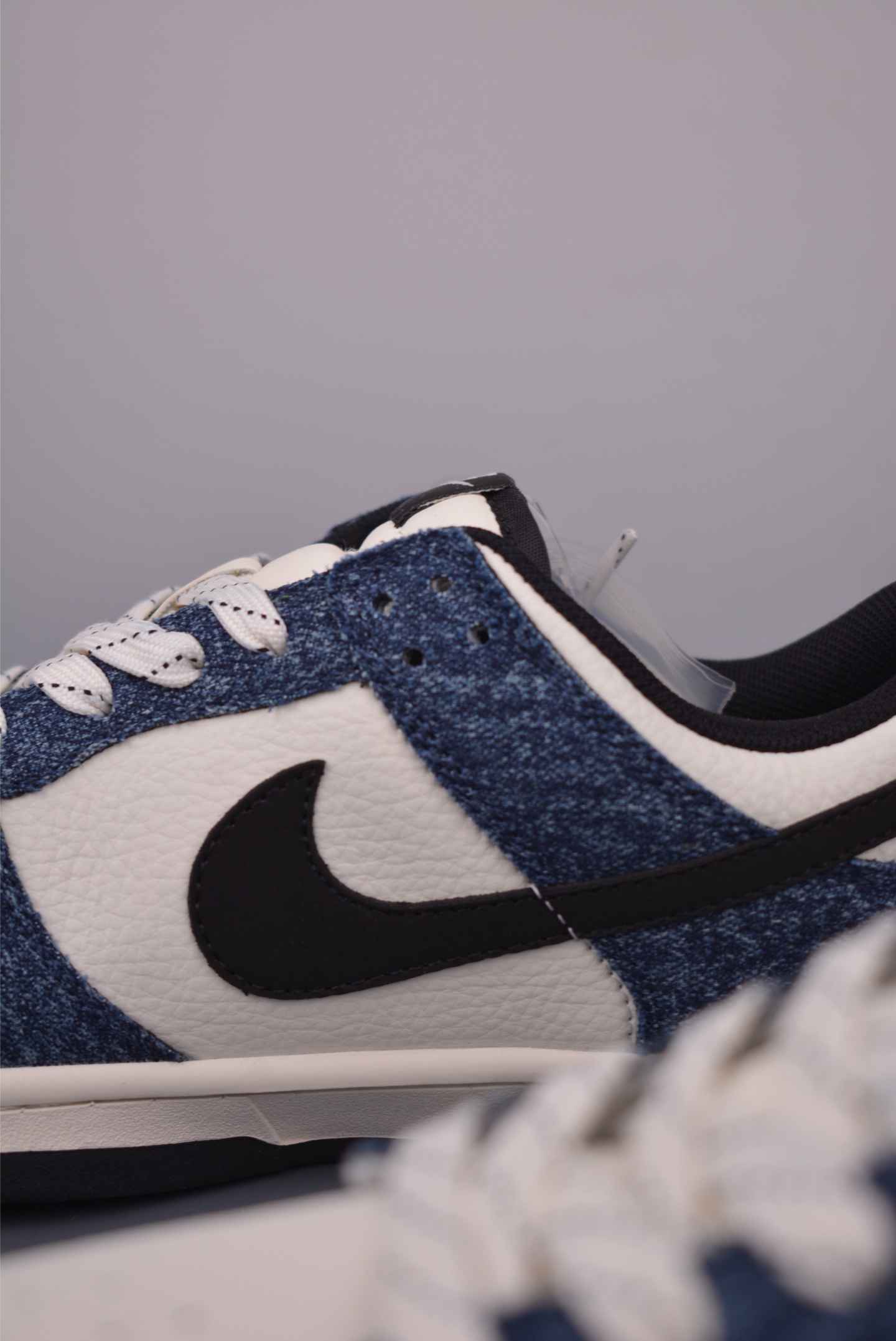 Nike SB Dunk Low Denim - Original Materials Comfort and Style 8 i1756948583702 849 0 7