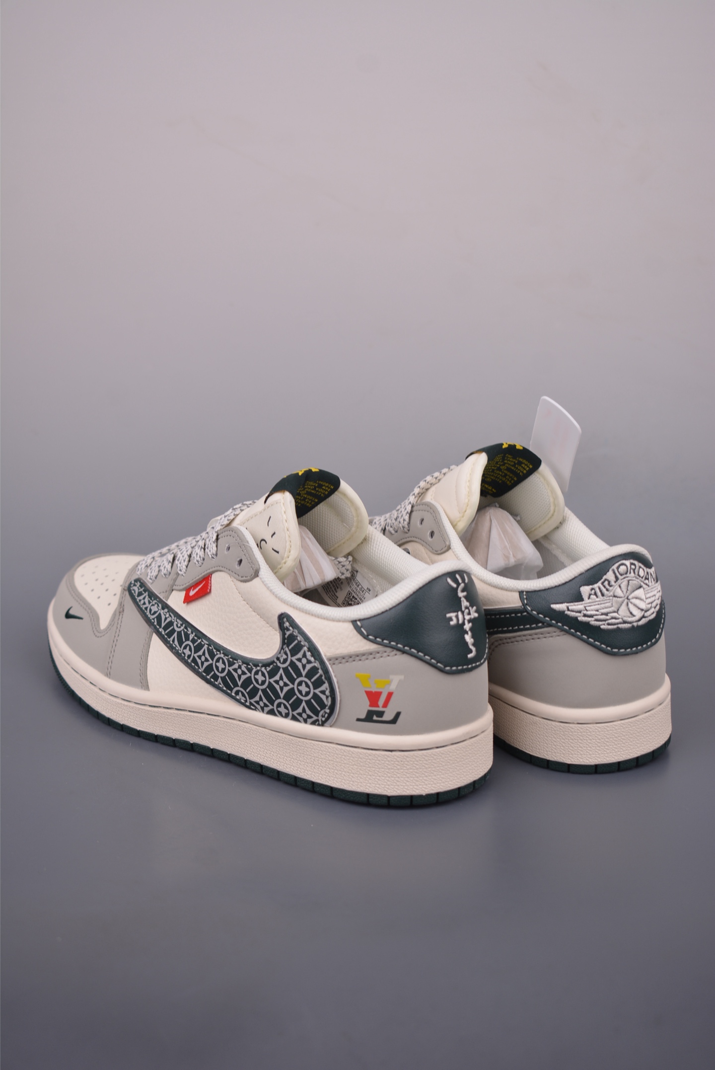 Fragment Design x Travis Scott x Louis Vuitton Air Jordan 1 Low 2 i1756948804169 9498 0 1