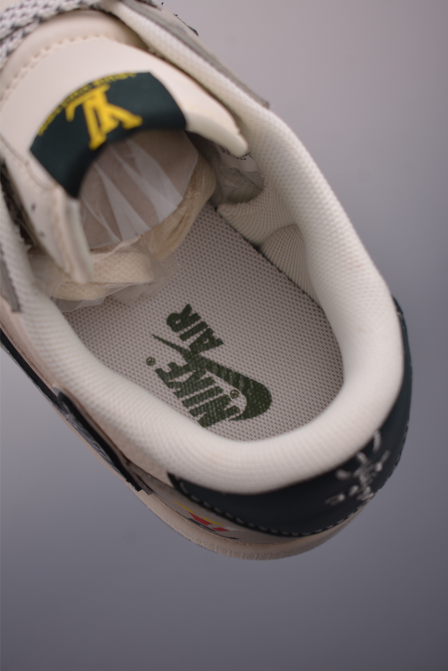 Fragment Design x Travis Scott x Louis Vuitton Air Jordan 1 Low 9 i1756948806405 8318 0 8