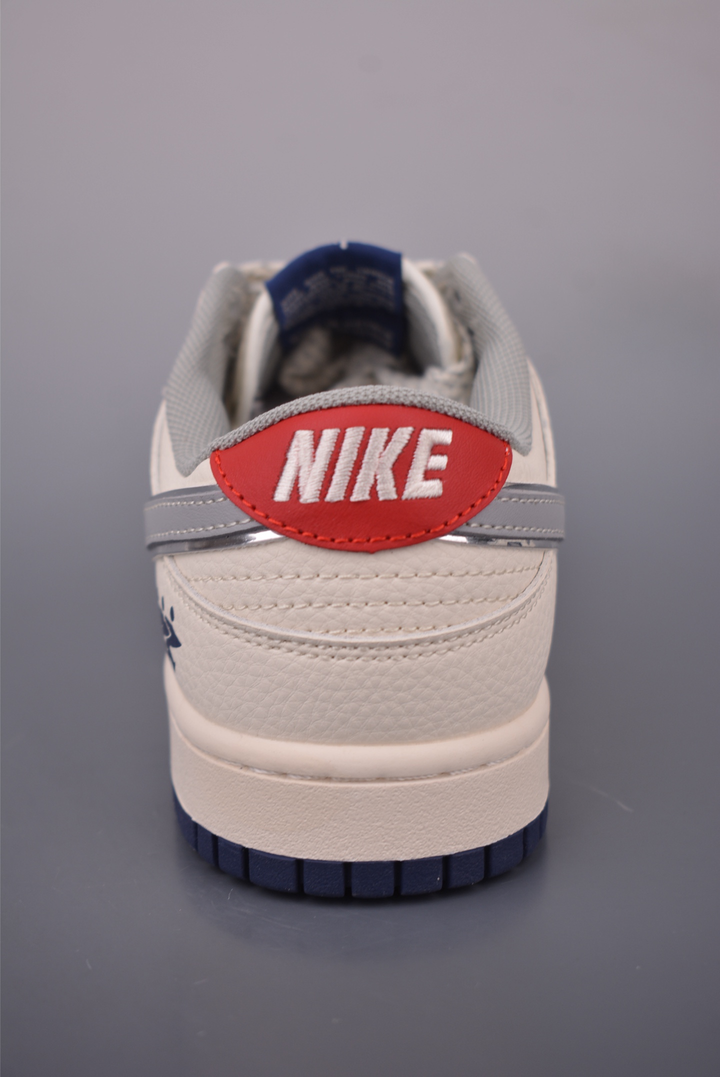 Nike SB Dunk Low Stussy 8-Ball Special Edition Sneakers 5 i1756949178016 4663 0 3
