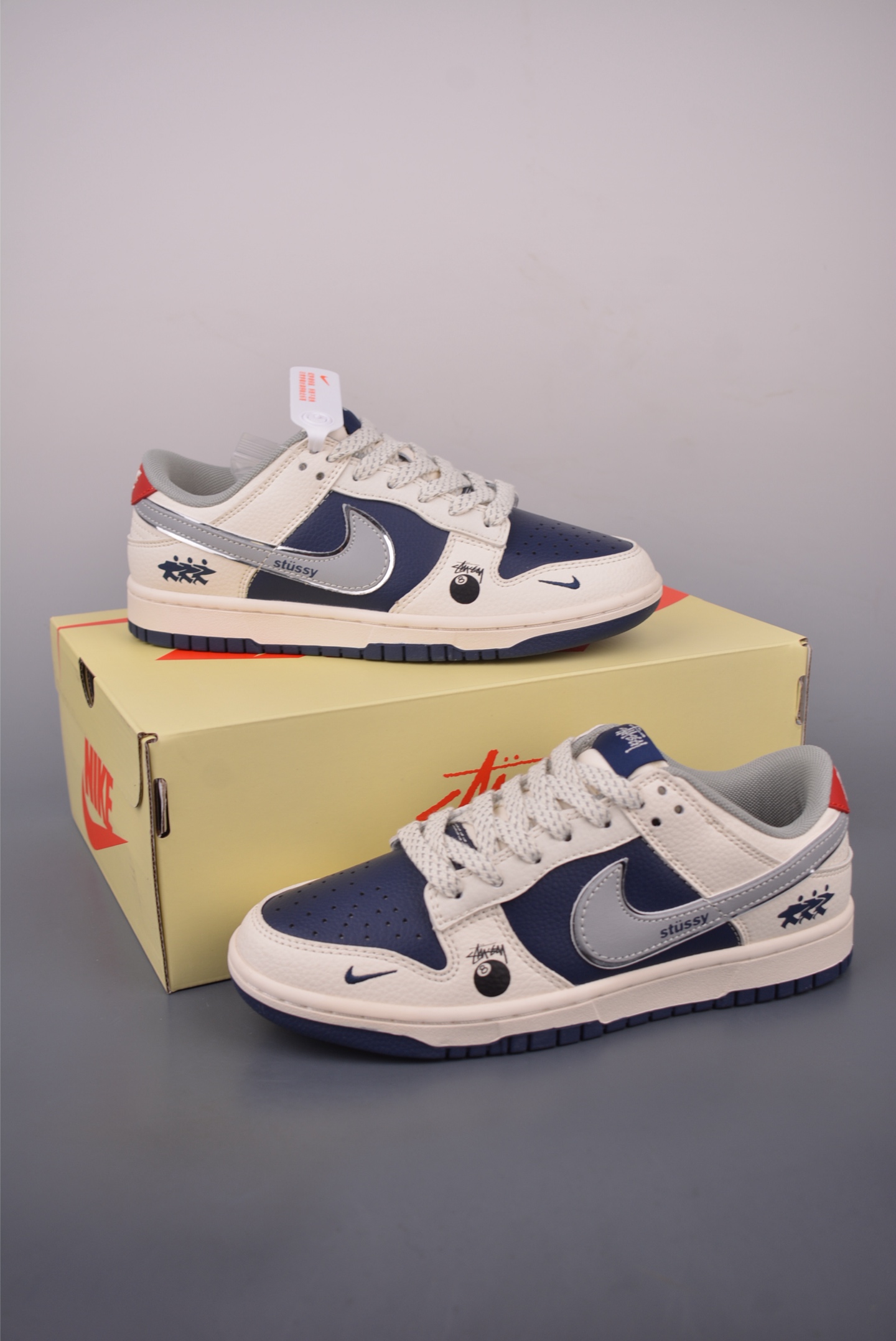 Nike SB Dunk Low Stussy 8-Ball Special Edition Sneakers 6 i1756949178051 8643 0 4