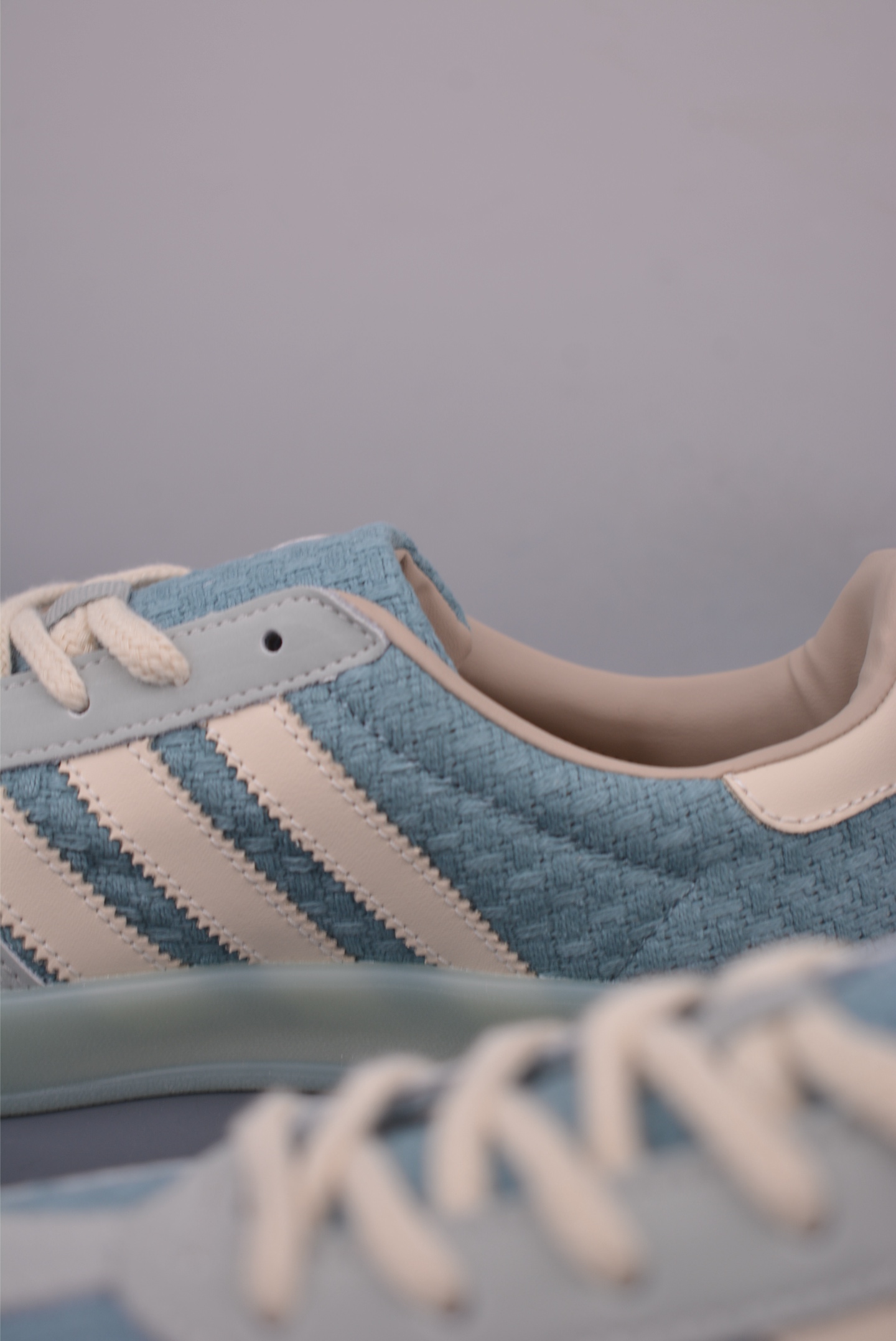 Adidas Originals Gazelle Indoor Casual Low-Top Sneakers - Light Blue/Cream 9 i1756949217385 1259 0 7