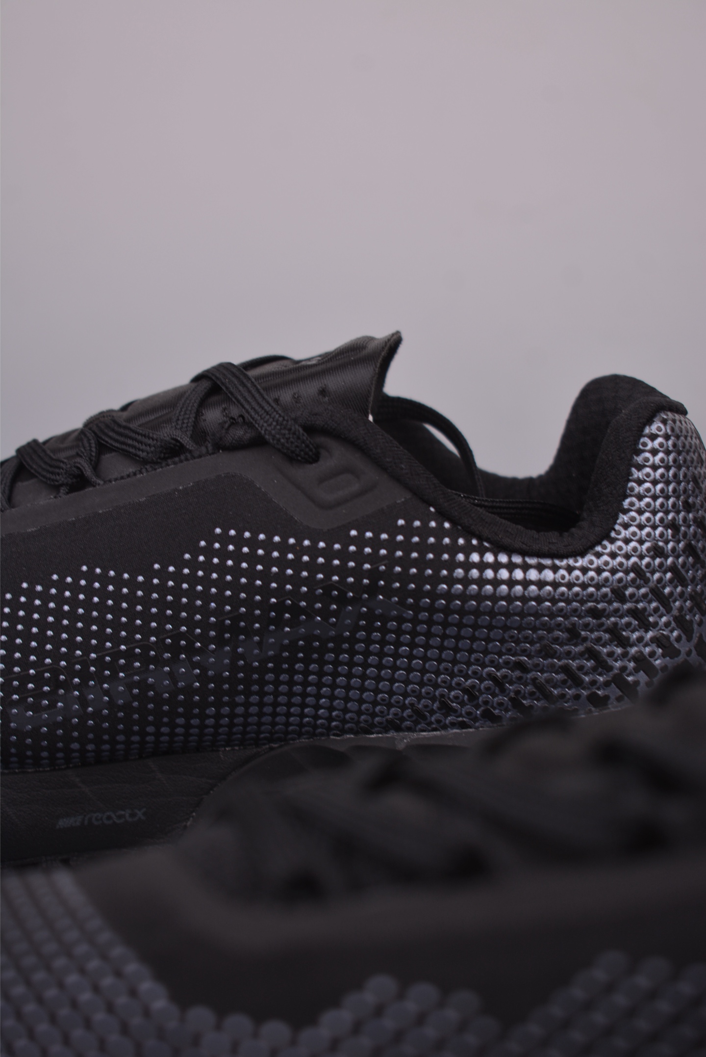 Nike Air Max Phcenk 舒适百搭 复古小气垫 运动鞋 整体发泡中底 拼接橡胶耐磨大底 FZ6367-004