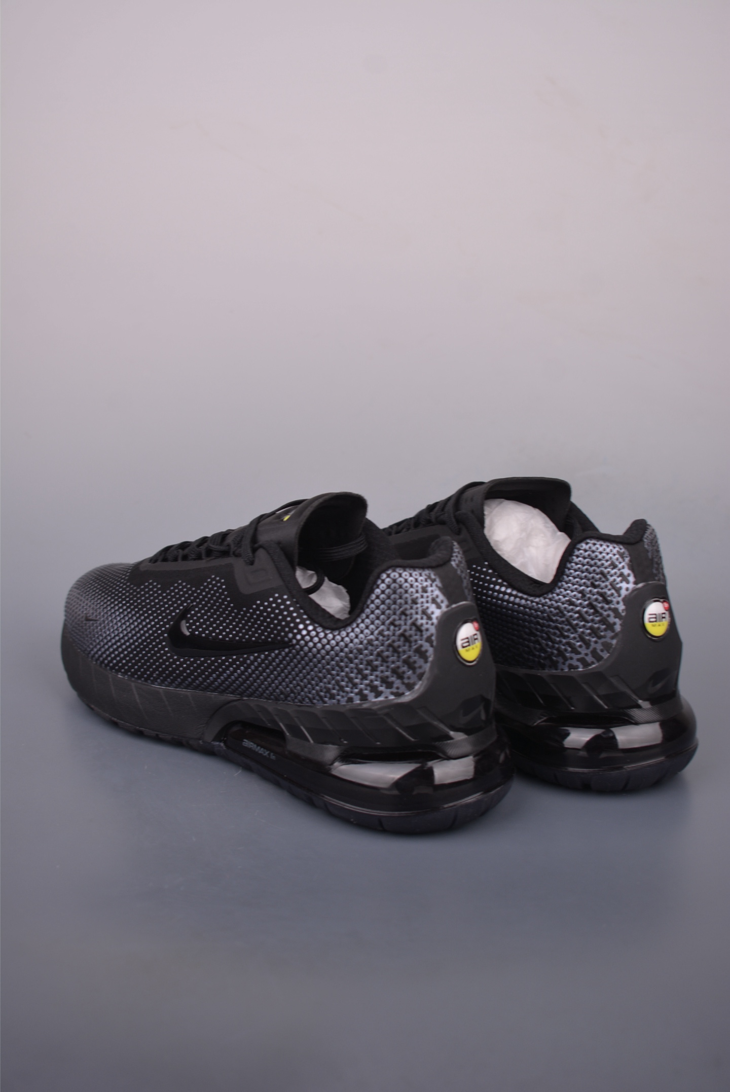 Nike Air Max Phcenk 舒适百搭 复古小气垫 运动鞋 整体发泡中底 拼接橡胶耐磨大底 FZ6367-004