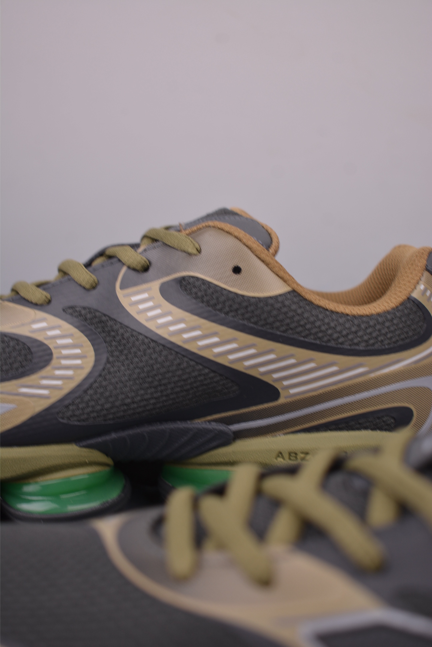 New Balance 新百伦 M2000系列 时尚百搭 织物人造革猪皮 网面休闲鞋方 U20003725