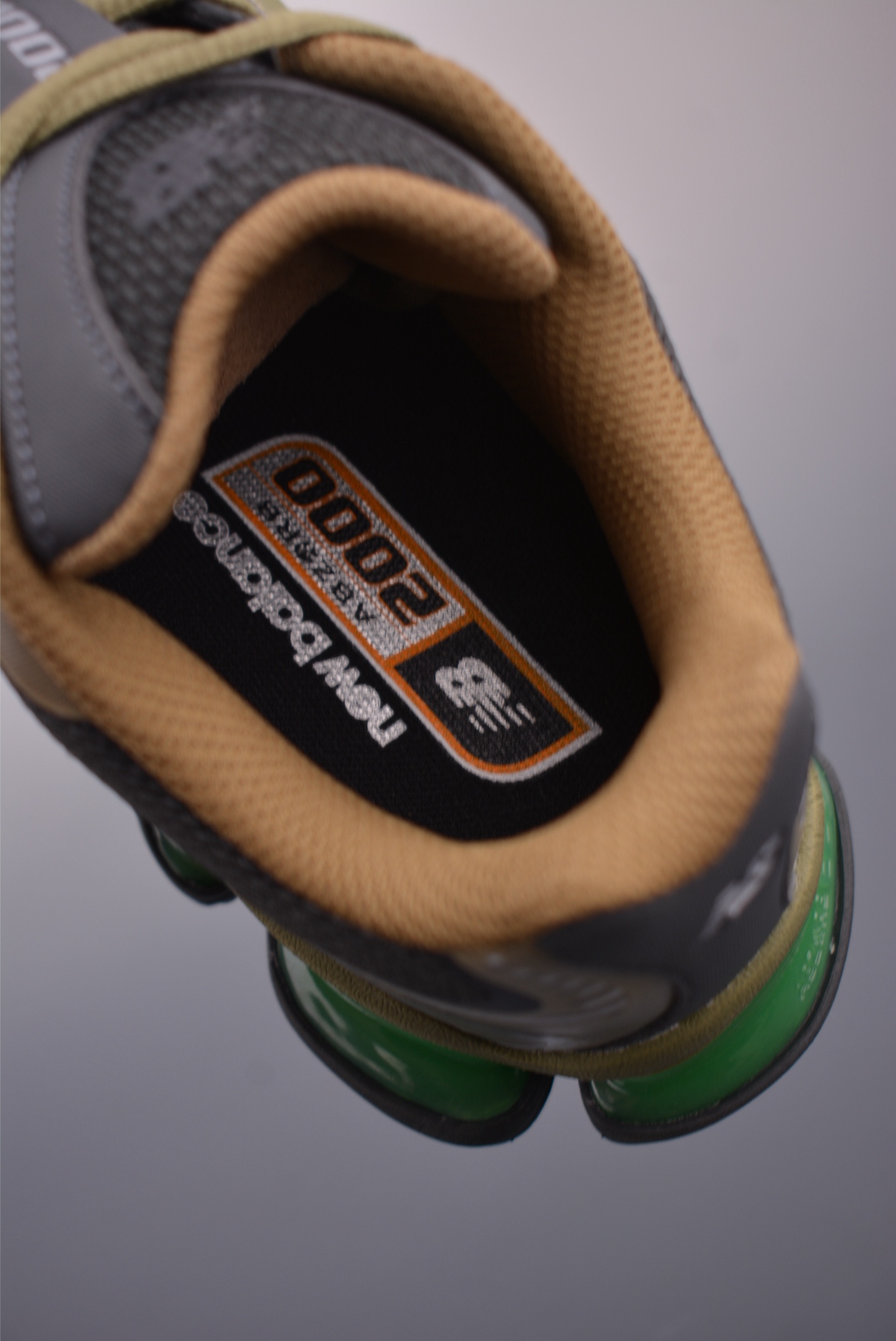 New Balance 新百伦 M2000系列 时尚百搭 织物人造革猪皮 网面休闲鞋方 U20003725