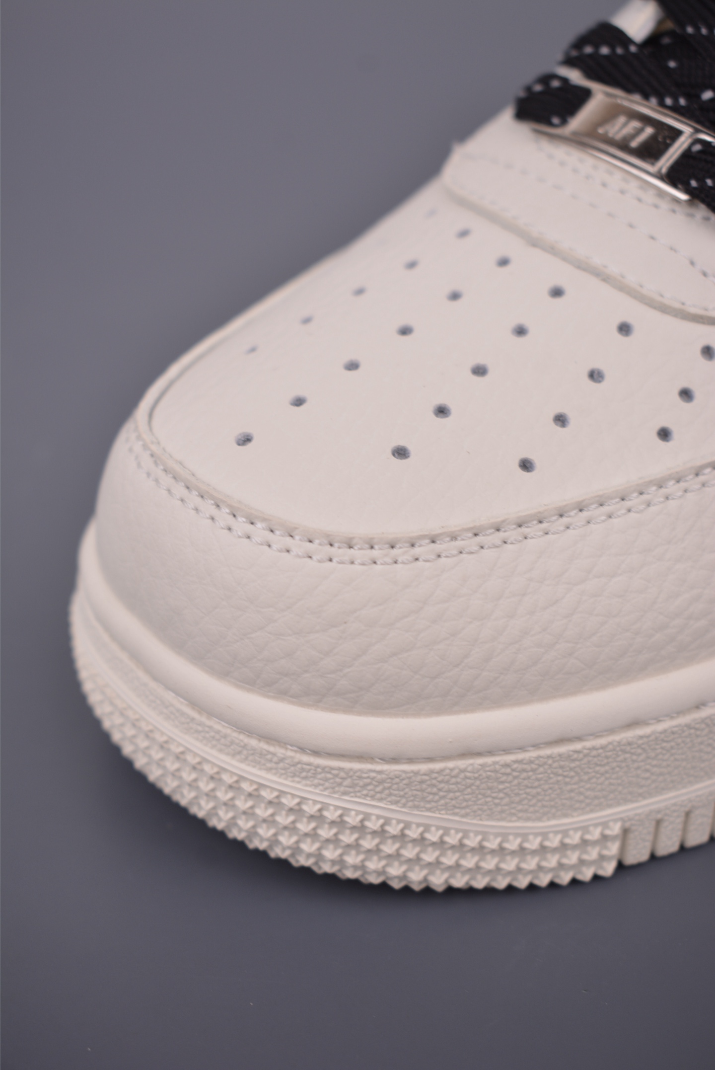 Nike Air Force 1 Low LV联名 CS5288-035