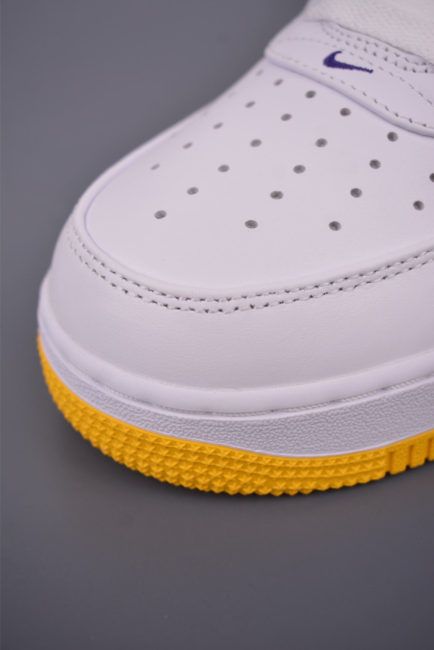 Nike Air Force 1 Low Kobe Bryant Lakers White Yellow Purple FH1151 7 i1757032925219 4386 0 5