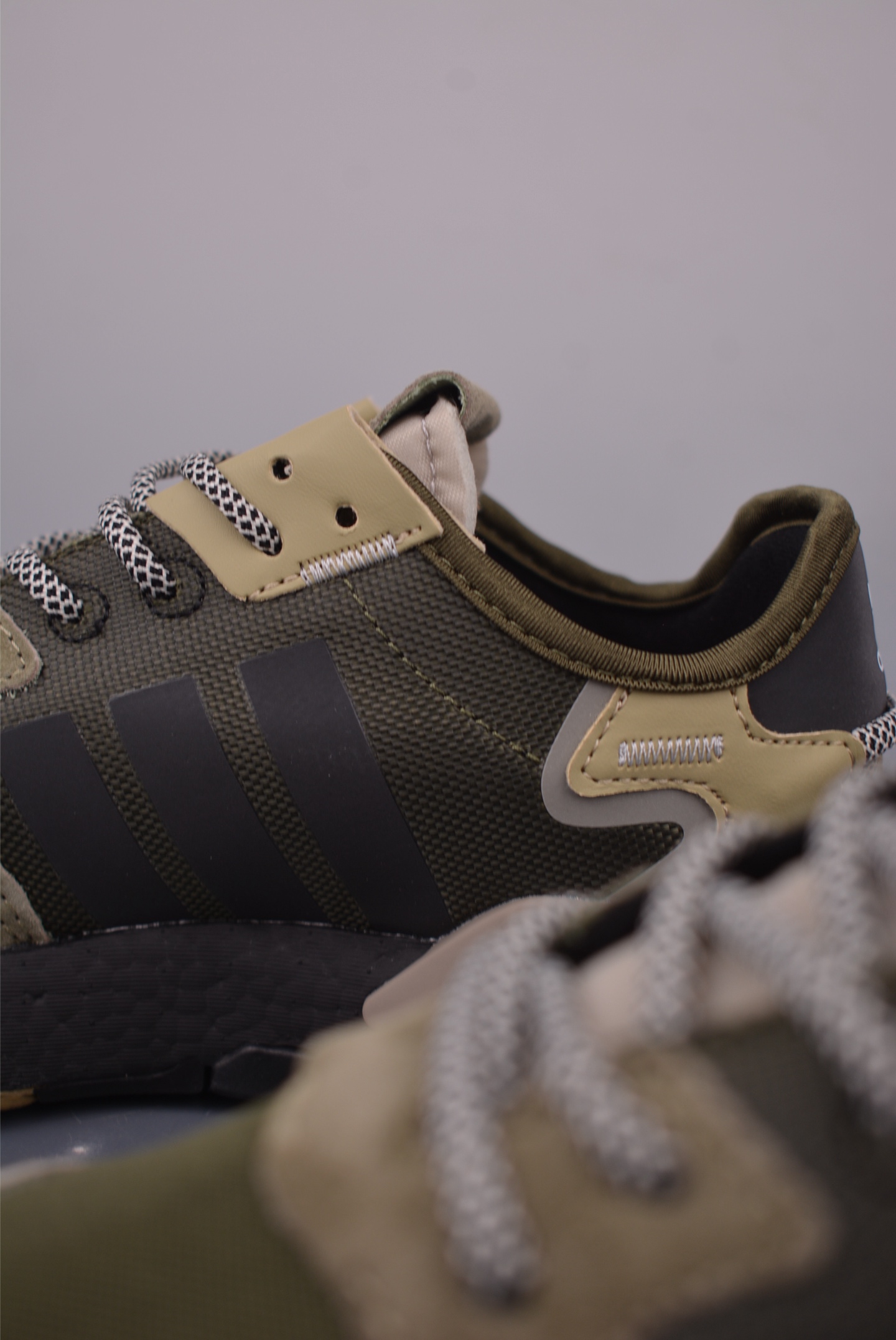 Adidas Nite Jogger Boost: Retro Style with Modern Comfort in Neutral Tones 9 i1757033191488 3677 0 7