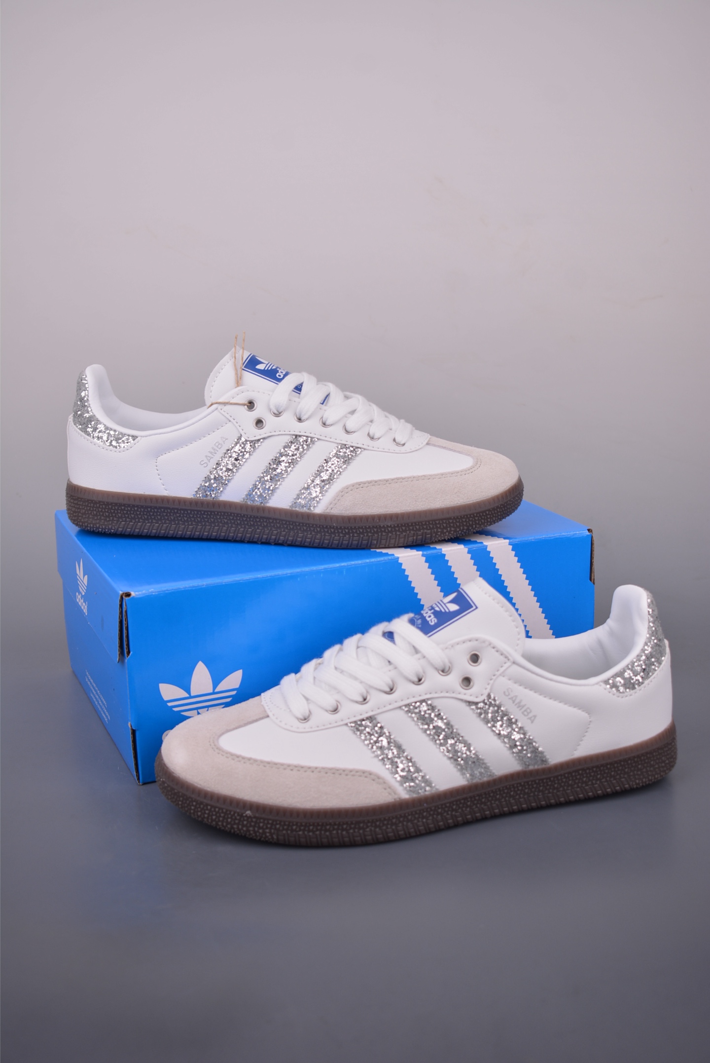 Adidas Samba OG Casual Sneakers - Classic Design with Modern Comfort 5 i1757033512522 2694 0 4