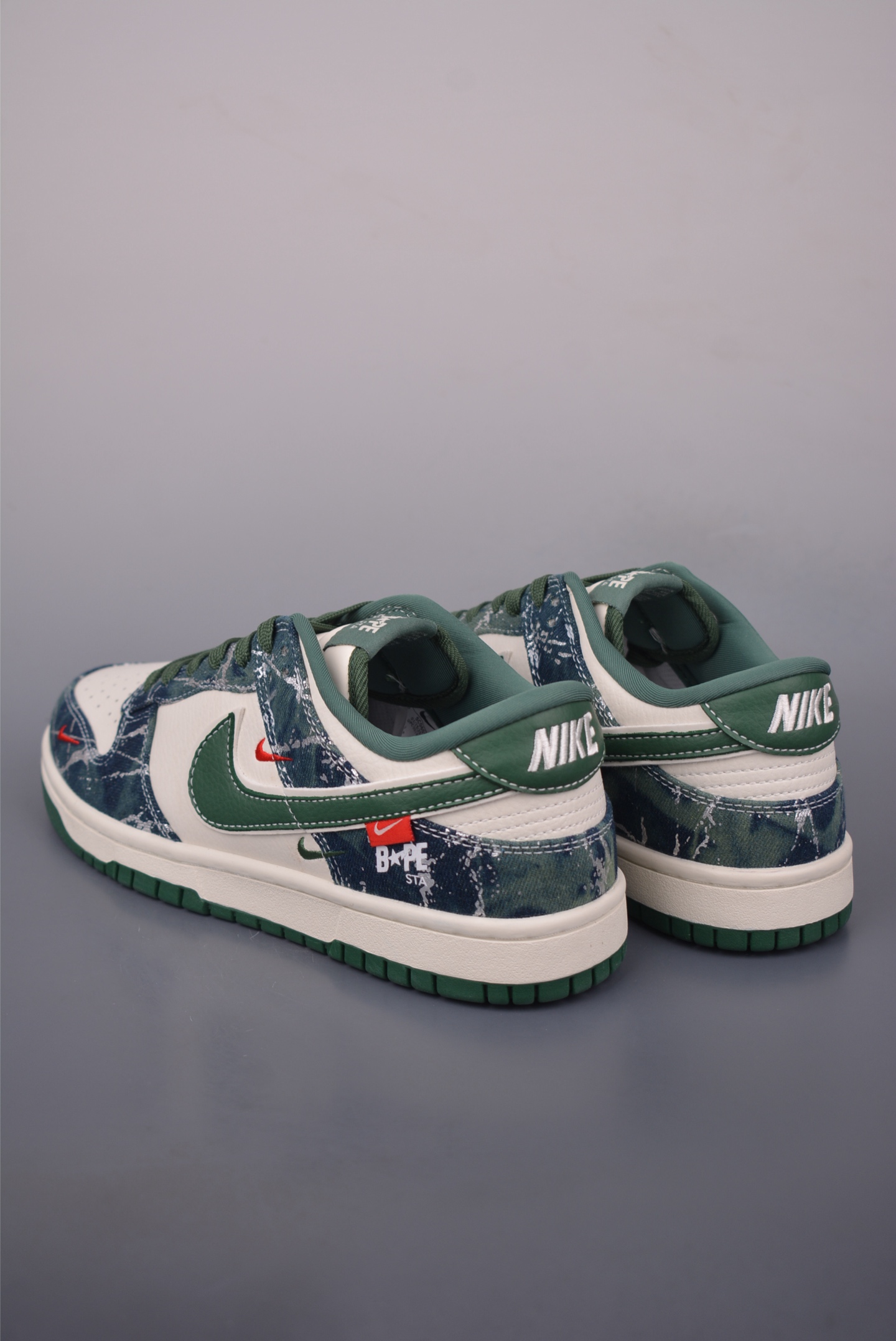 Nike SB Dunk Low 'BAPE' Camo Sneakers - Premium Quality & Comfort 3 i1757033842513 1683 0 1