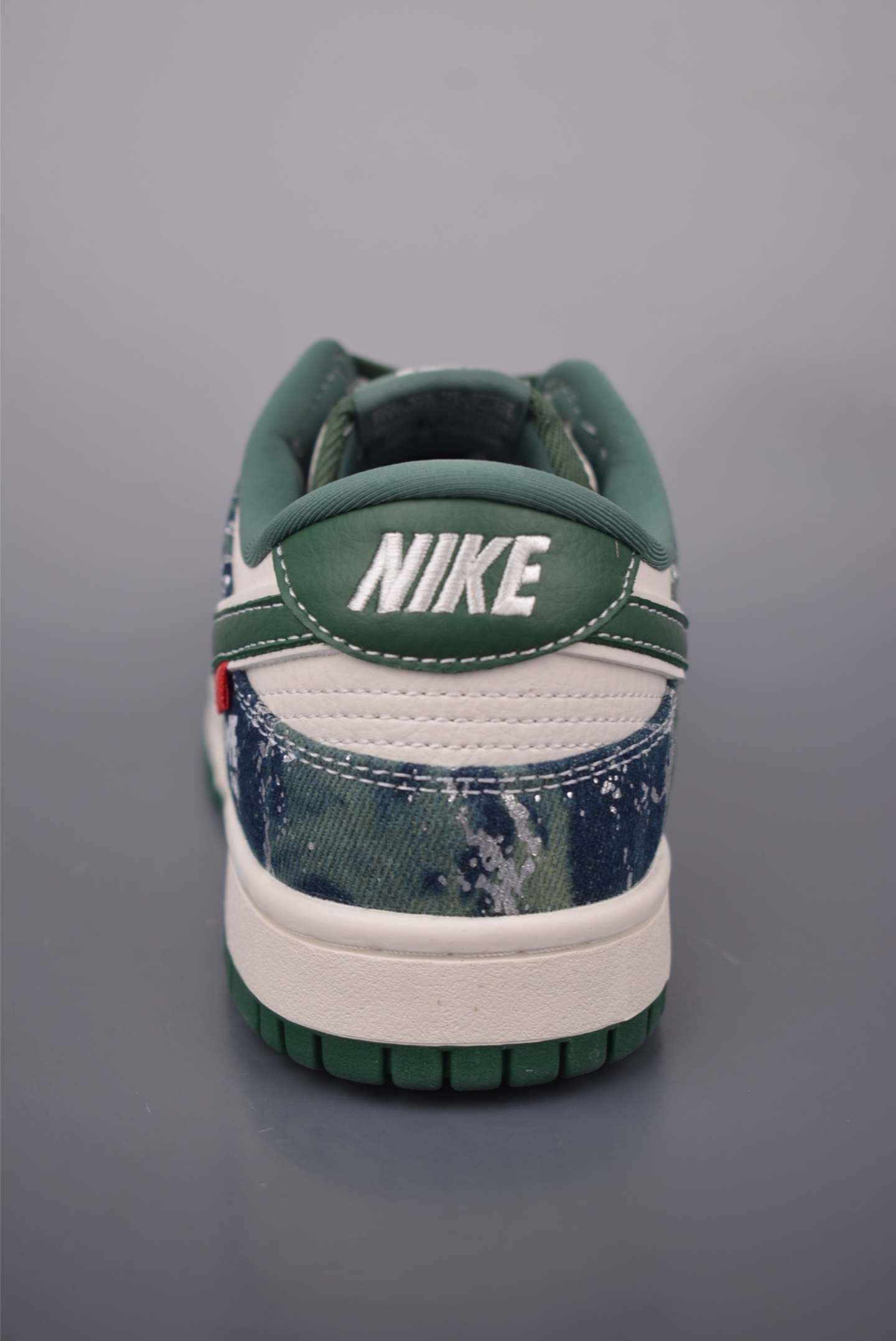 Nike SB Dunk Low 'BAPE' Camo Sneakers - Premium Quality & Comfort 5 i1757033844683 5859 0 3