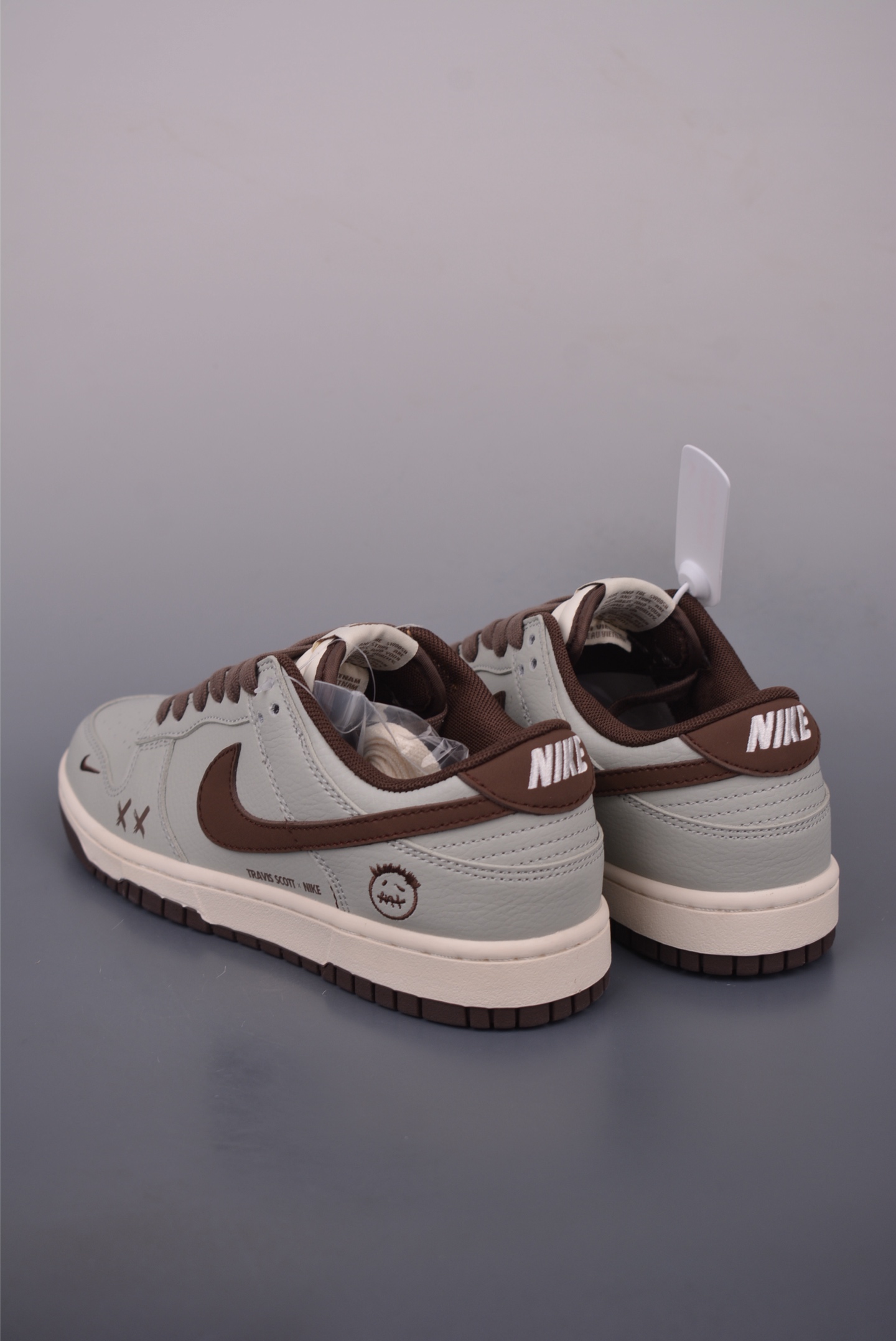Nike SB Dunk Low XX Smile Collab Premium Leather Sneakers - Size 36-45 3 i1757033942649 8679 0 1