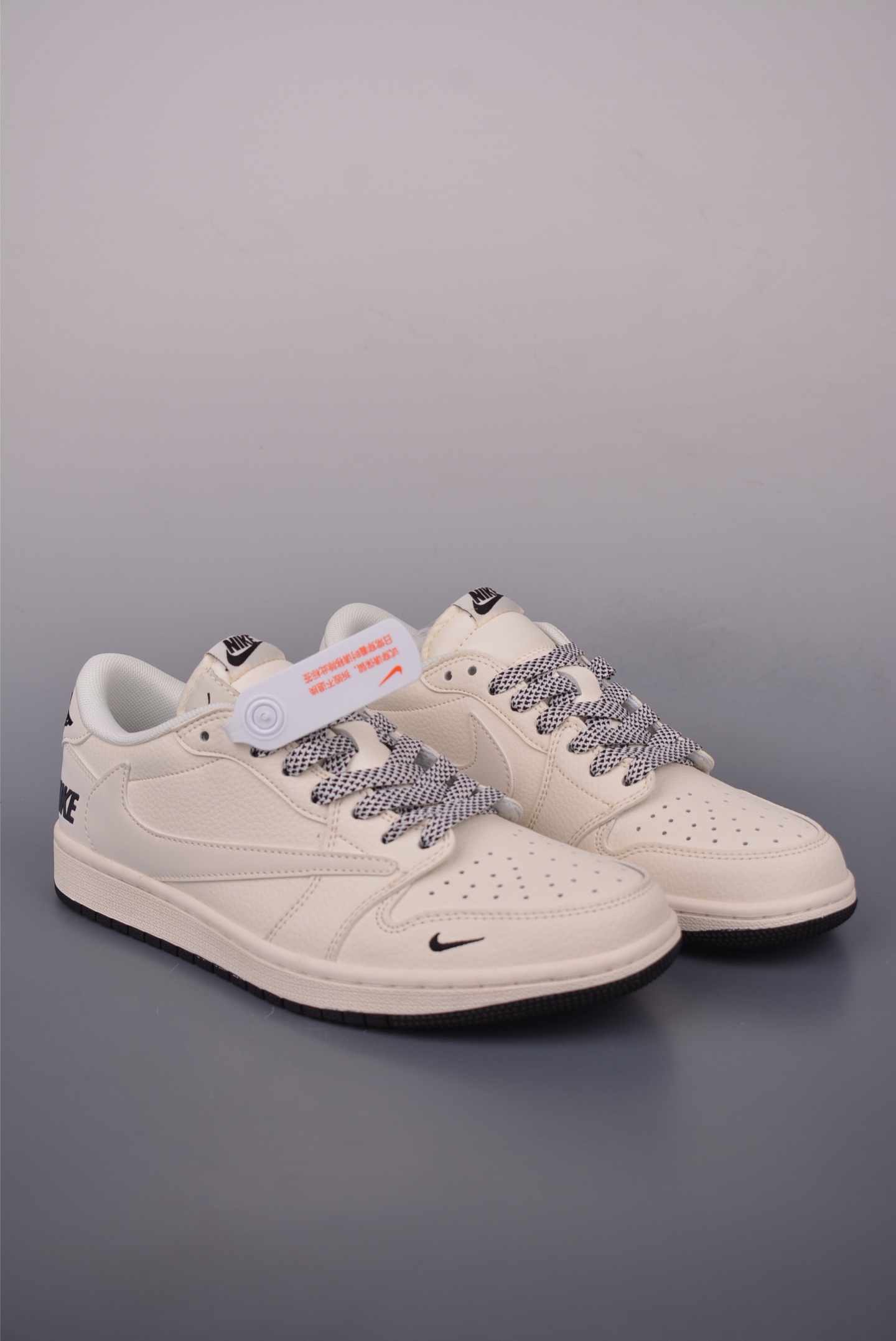 Fragment x Travis Scott Air Jordan 1 Low – Exclusive Collaboration Sneakers 2 i1757033999817 2047 0 0