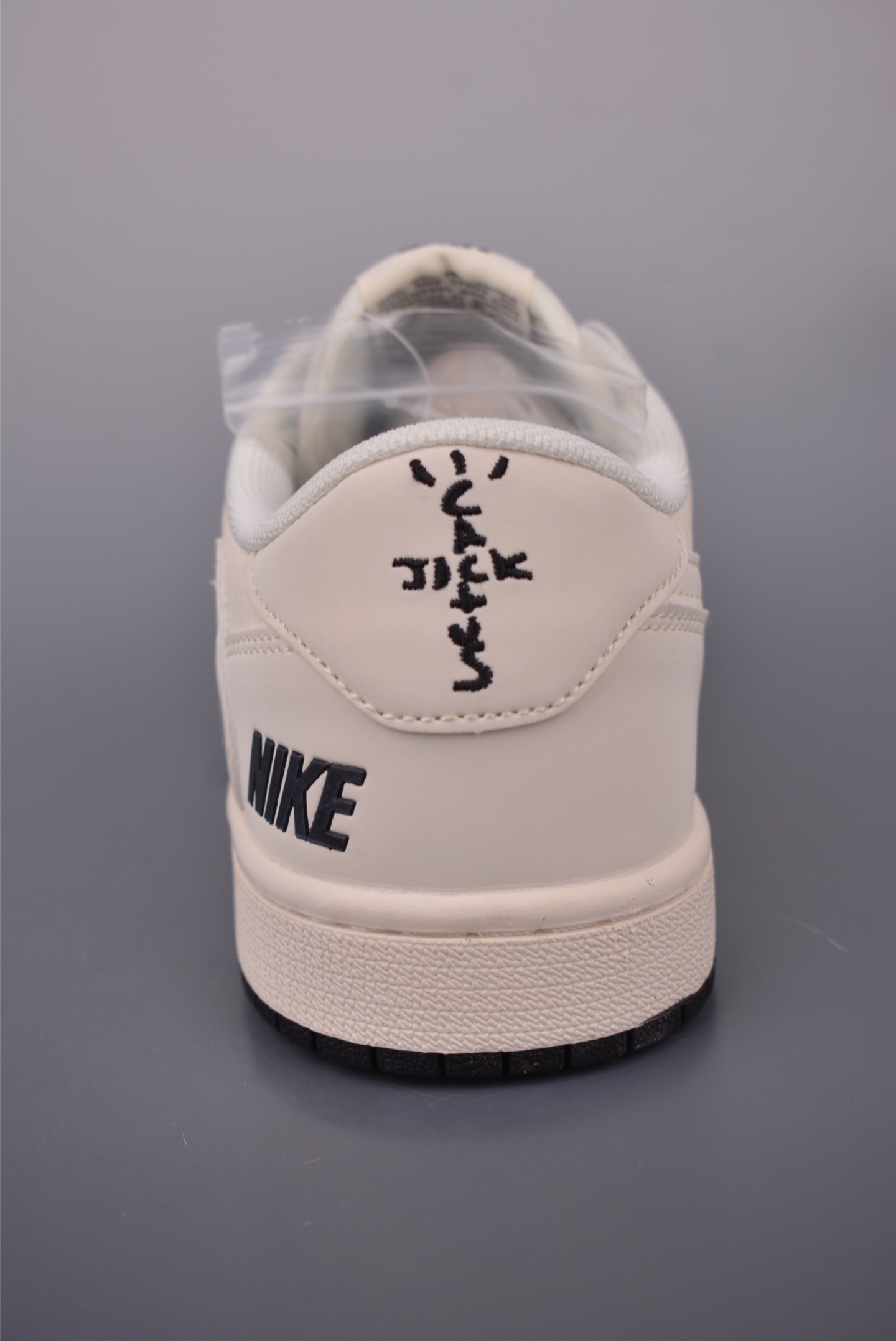 Fragment x Travis Scott Air Jordan 1 Low – Exclusive Collaboration Sneakers 5 i1757034001804 8296 0 3