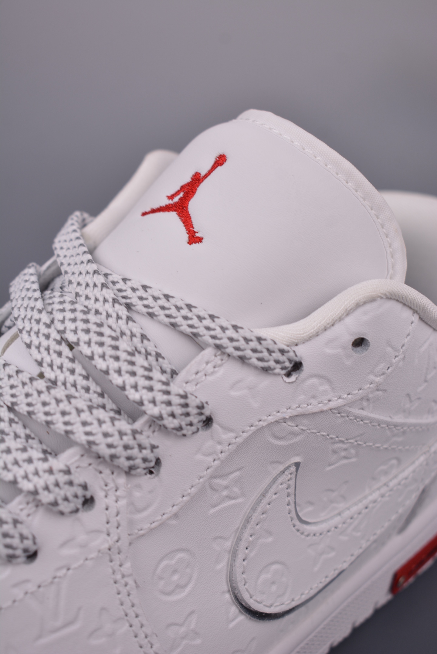 Nike Air Jordan 1 x Louis Vuitton Custom Sneakers - Limited Edition Design 8 i1757034039429 8855 0 6