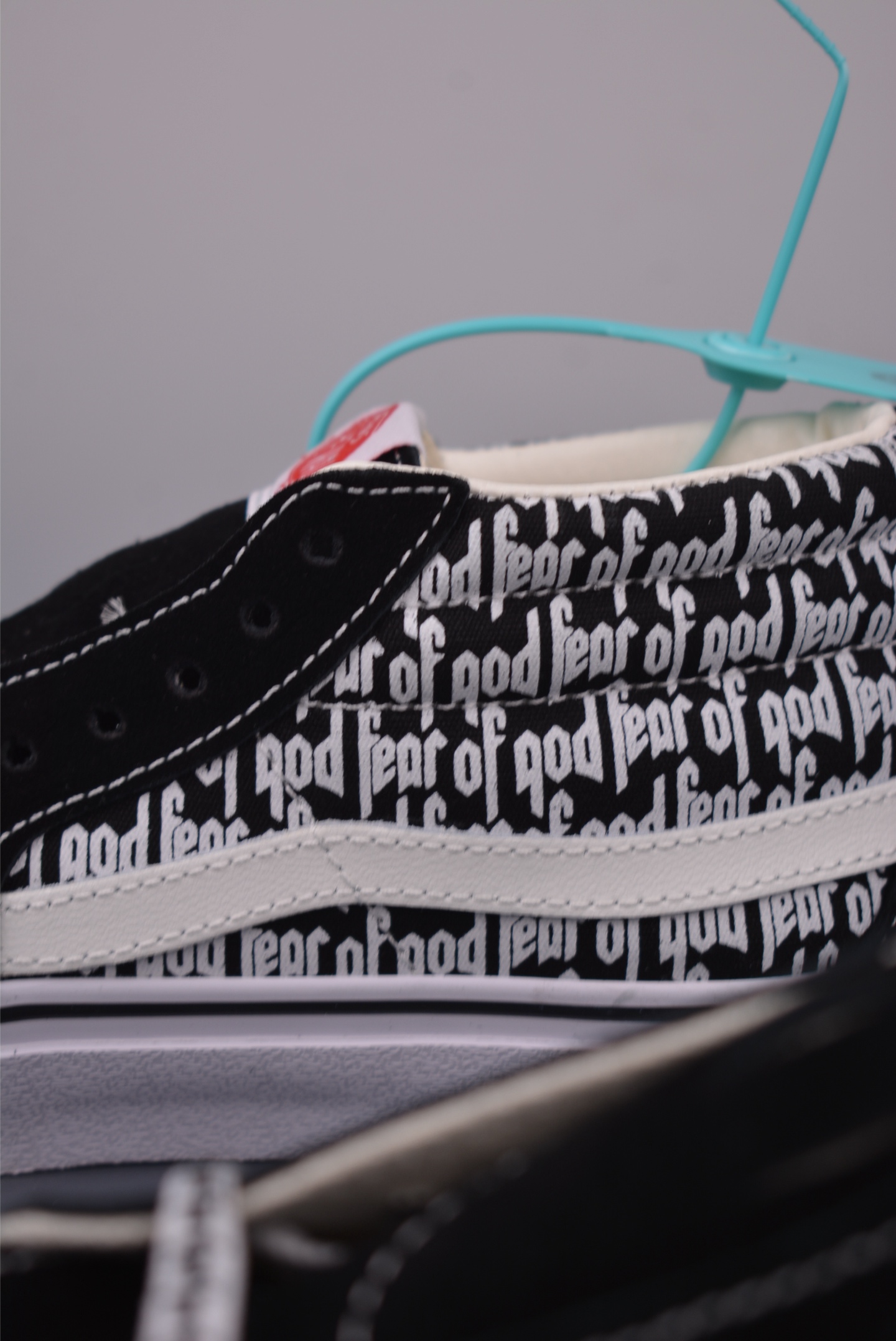 Vans SK8-Hi x Fear of God Collab High-Top Sneakers - Black/White, Unisex Design 9 i1757067771974 8582 0 7