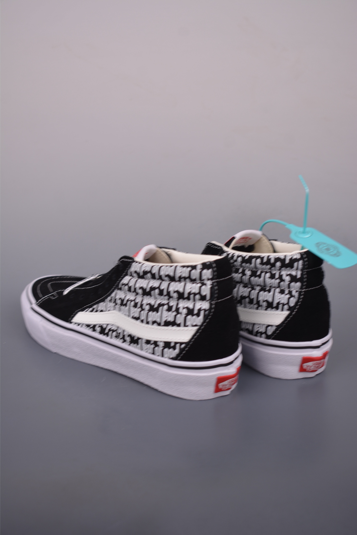 Vans SK8-Hi x Fear of God Collab High-Top Sneakers - Black/White, Unisex Design 3 i1757067772033 9264 0 1