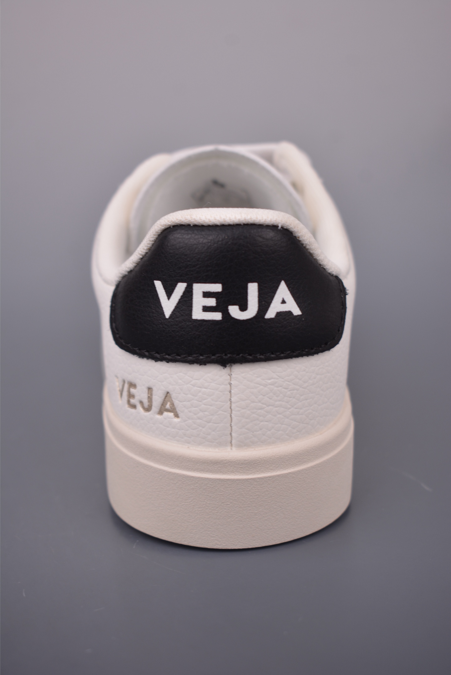 Veja Recife Logo ChromeFree Leather Sneakers - Classic Style, Eco-Friendly Design 5 i1757068347326 316 0 3